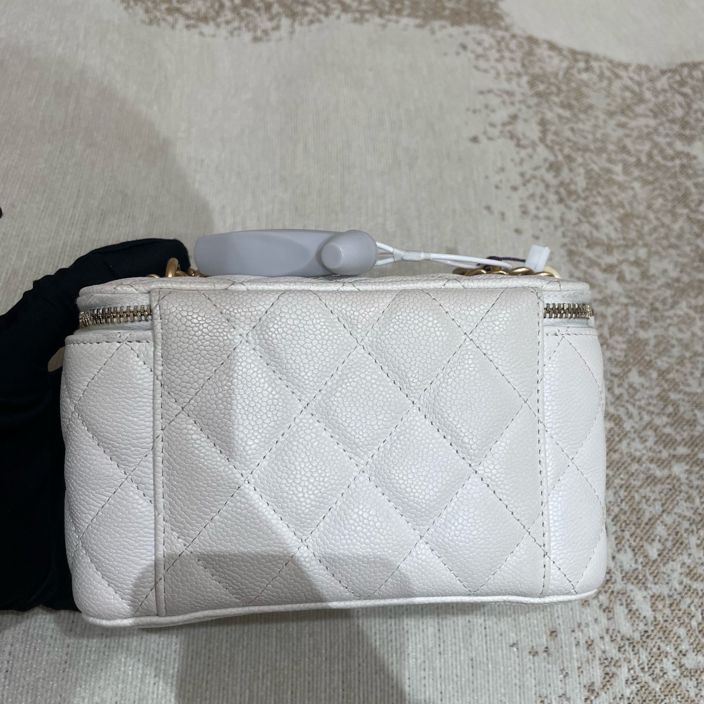 Chanel 23P Vanity Case White Leather Gold Hardware Ball Chain Bag[Duties Paid]
