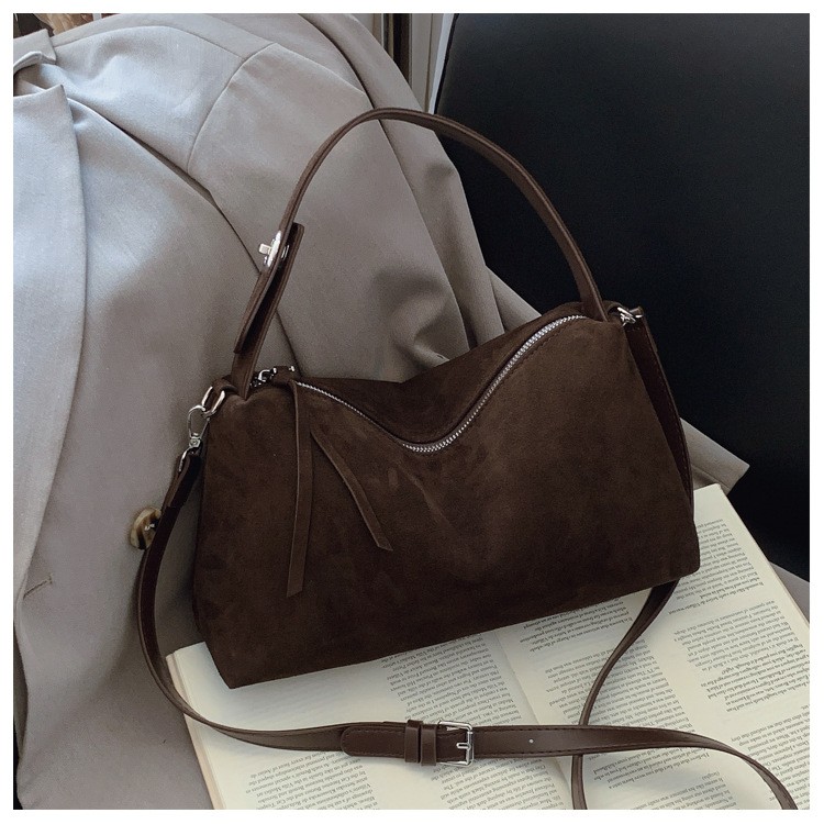 New Matte Underarm Bag Women’s Fashion Simple Handbag Large Diagonal Bag