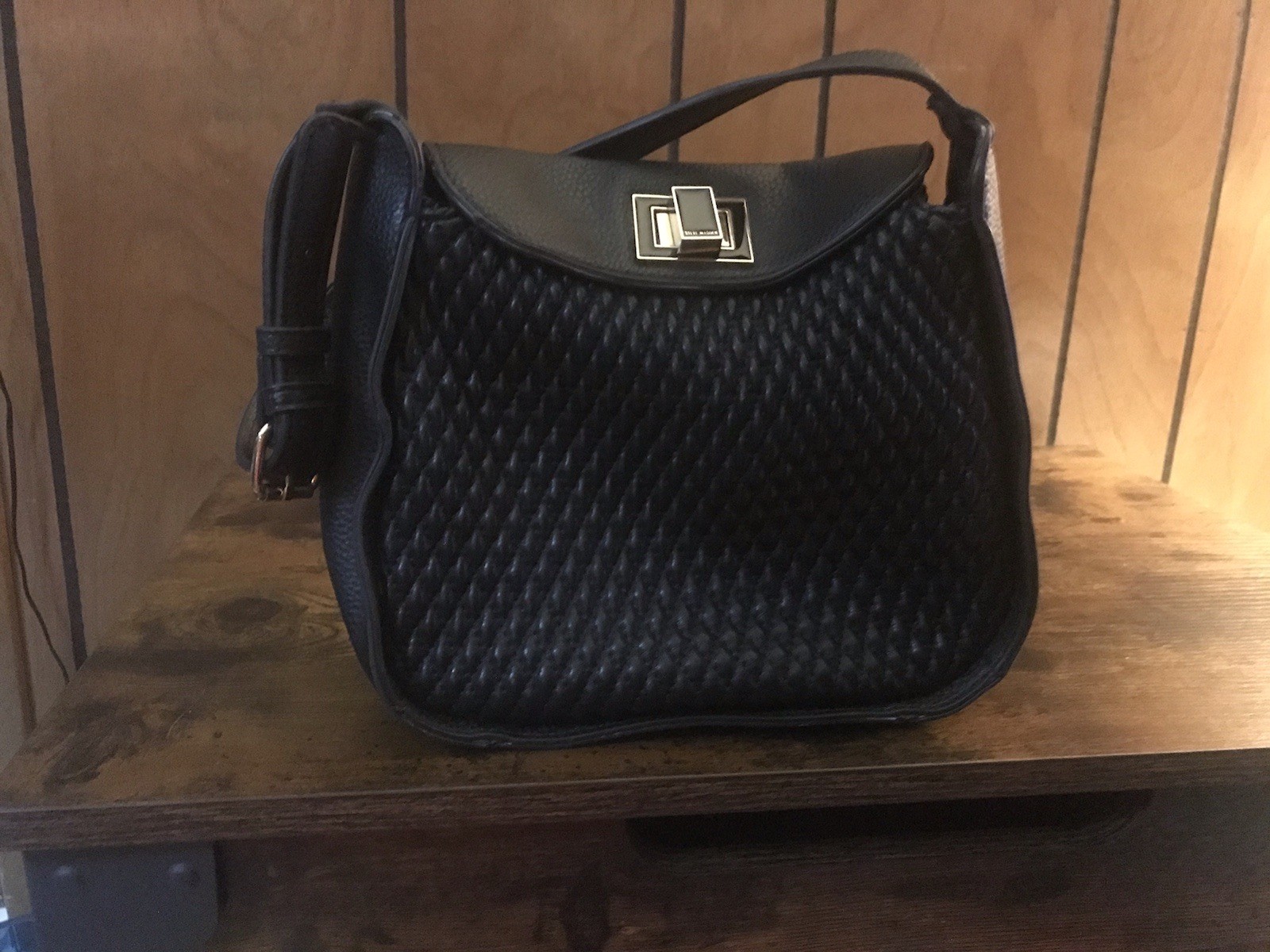Steve Madden Woven Leather Bag. A Stylish Addition To Any Wardrobe. Nice Gift.