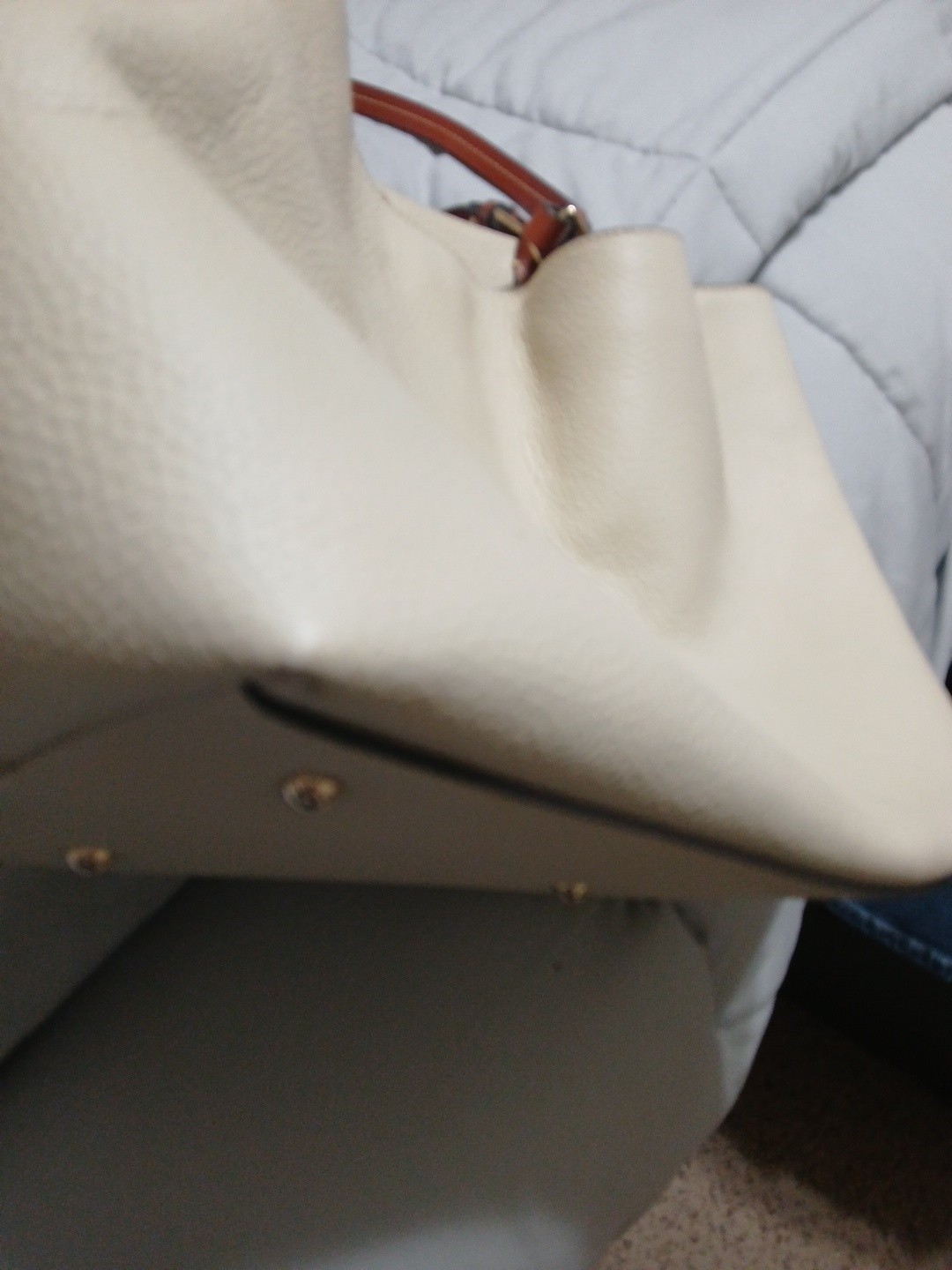Dooney & Bourke Ivory Pebbled Tote Double Handles Gold Hardware Zip Red Lined