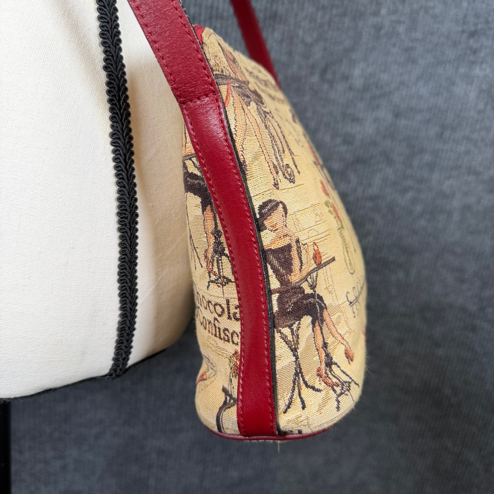 Vintage Tapestry Crossbody Bag Beige Red French Bistro Cocktails Chocolate Retro