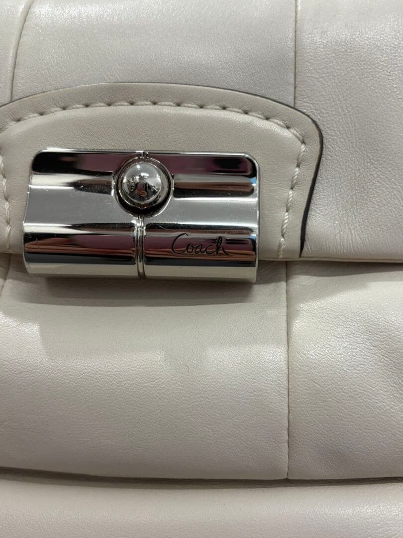 Coach White Shoulder Bag Silver Logo Hardware Zip Belt 30cm Womens 11.8in 80