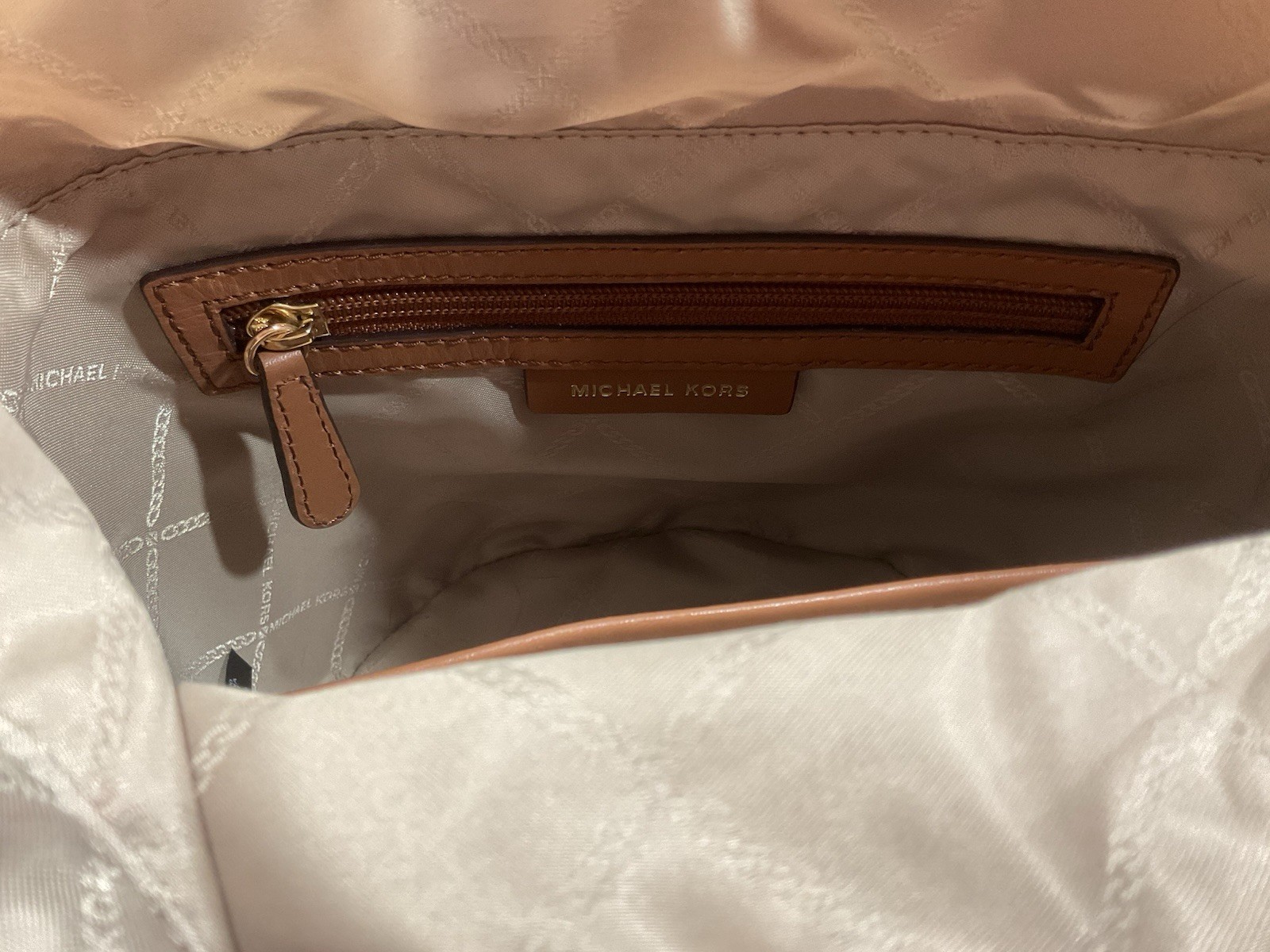 Michael Kors Marley Medium Leather bucket Messenger Bag luggage gold handbag