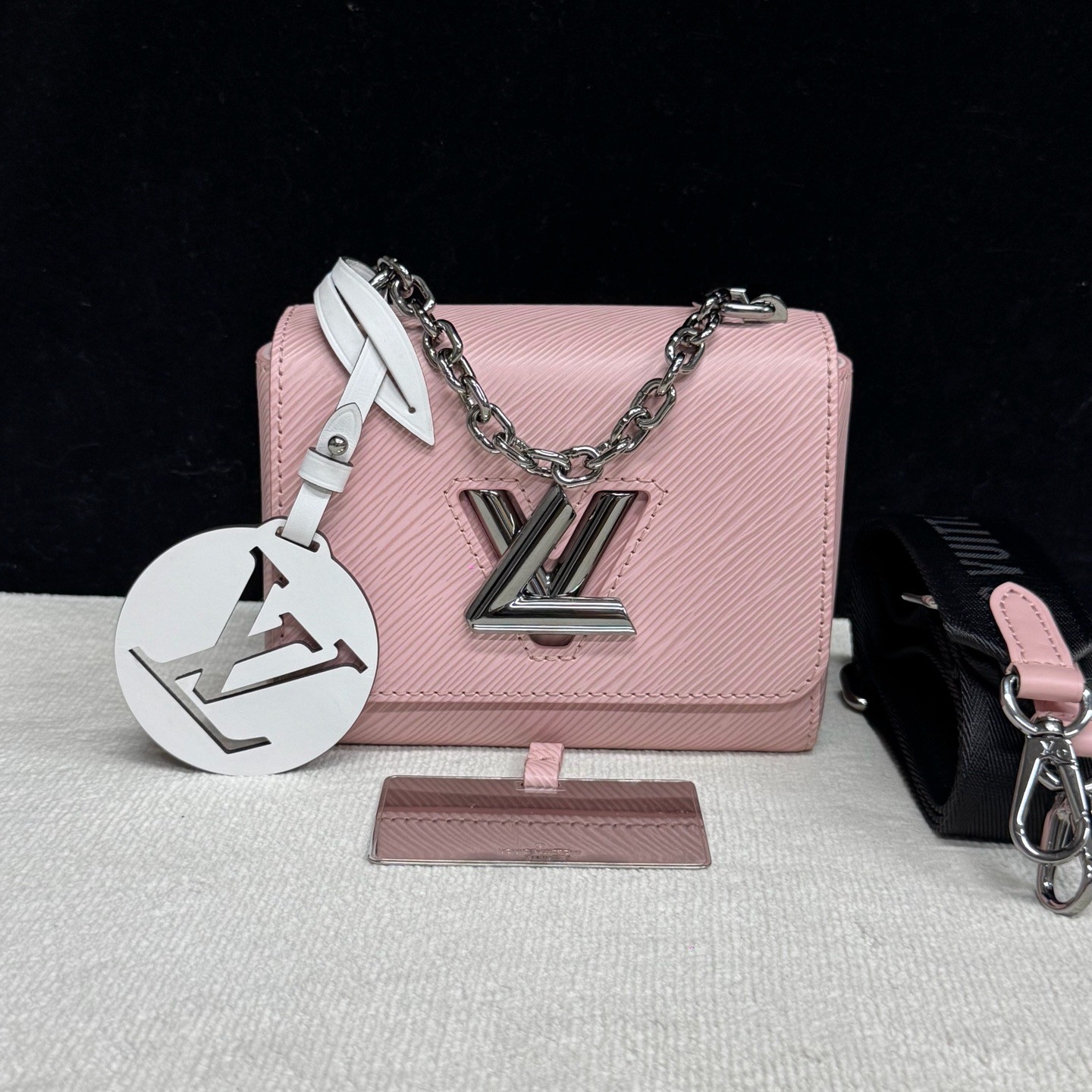 Louis Vuitton Pink Epi Leather Mini Twist Top Handle & Crossbody Bag 15×12×7.5cm