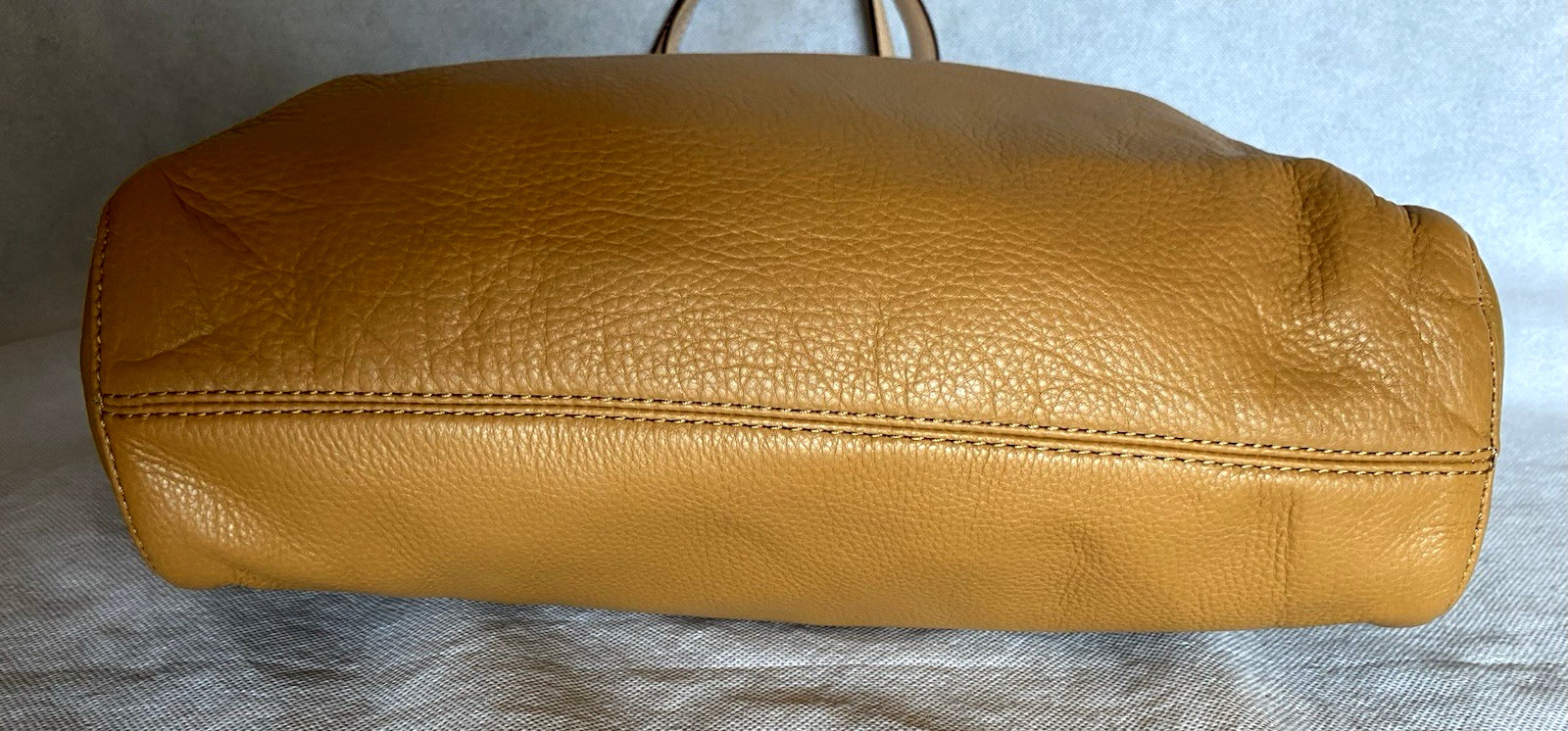 MICHAEL KORS Jet Set Marigold Soft Pebble Leather Shoulder Tote Bag Purse