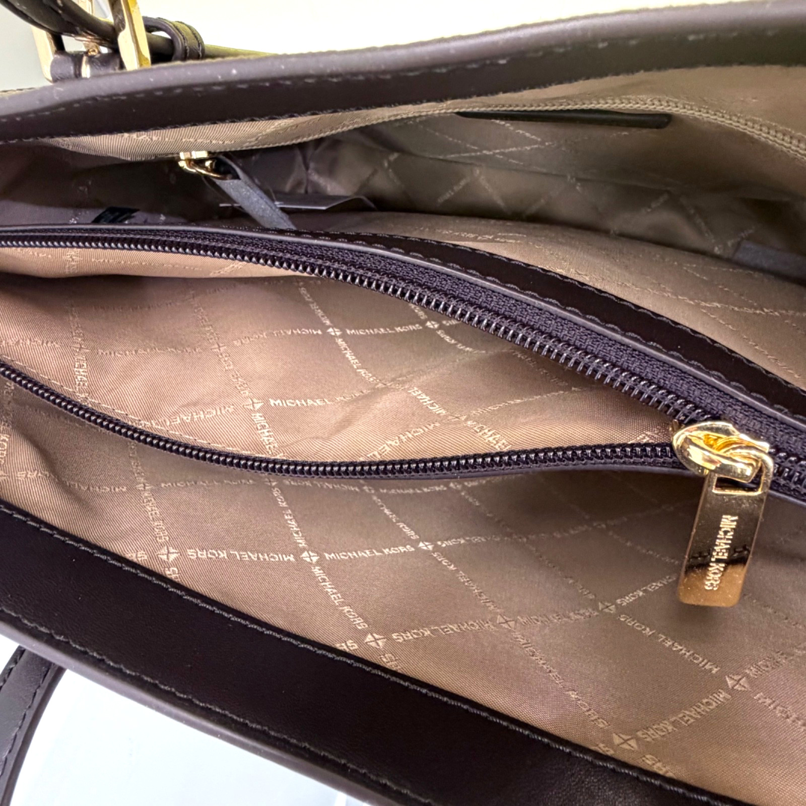 Michael Kors Voyager Large Tote MK Logo Signature Bag + Wallet Set Brown Multi