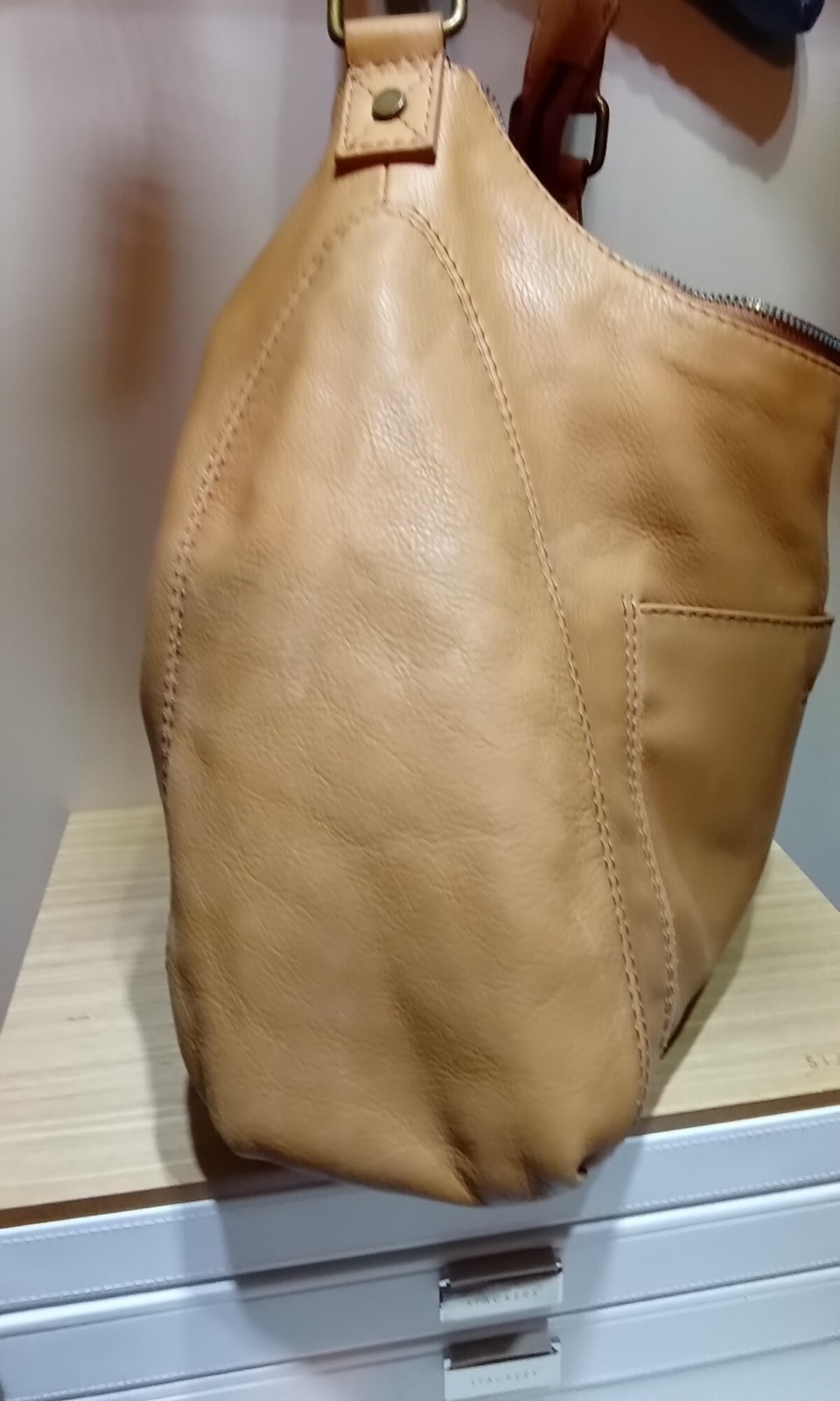 American Leather Co Blake Hobo Cafe Latte Smooth