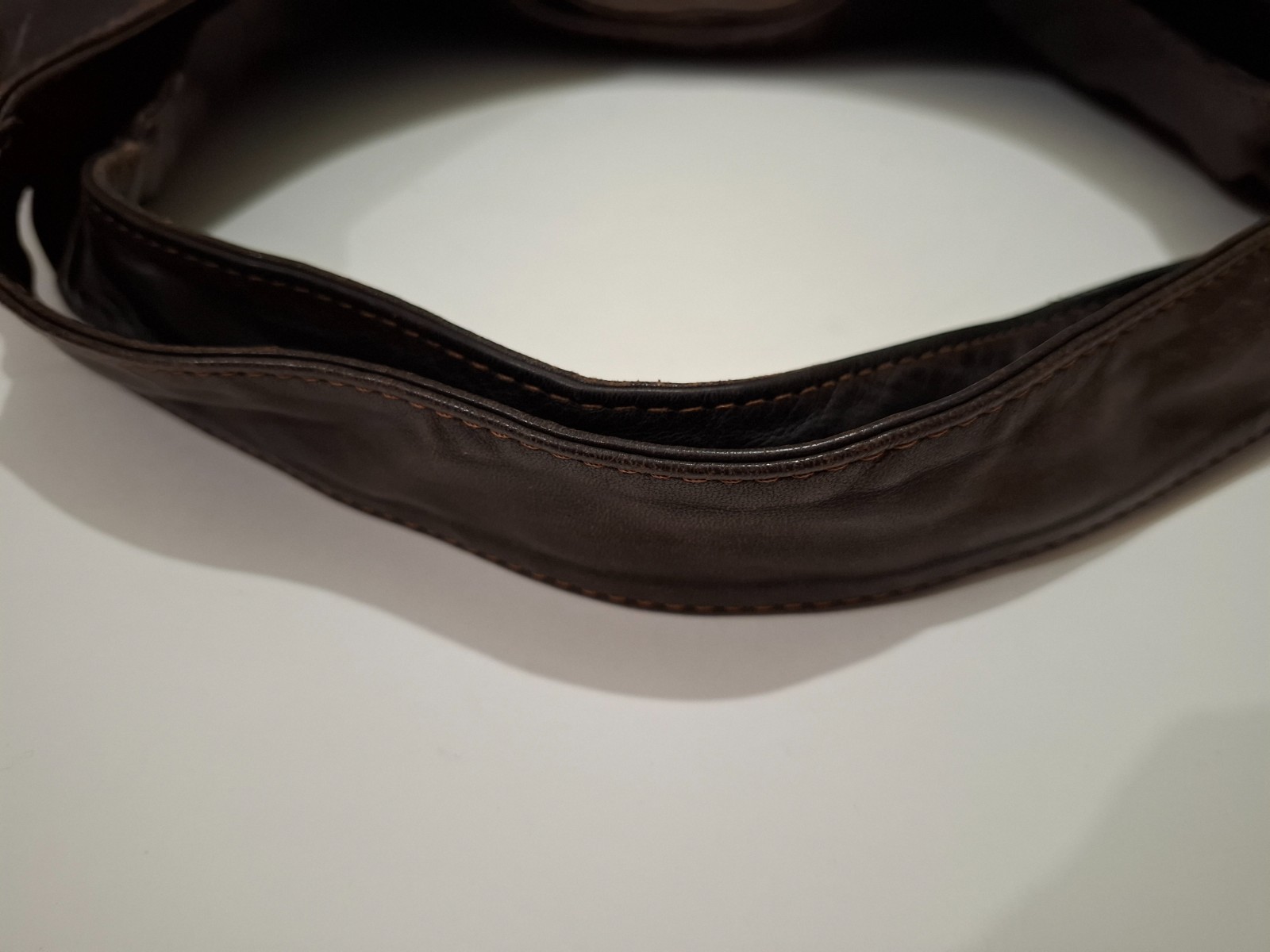 Vintage Valentino Garavani Hobo Brown Handbag with Bow