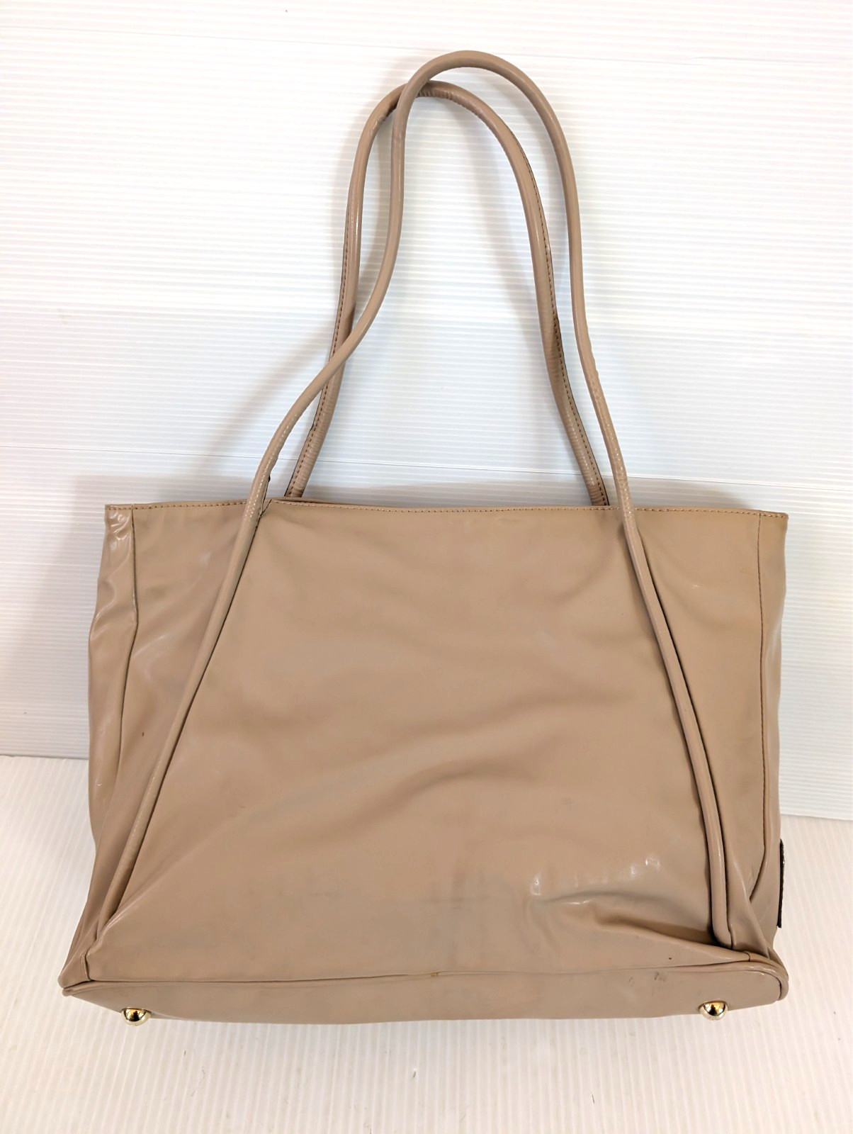 Authentic Valentino Garavani Lacca “Nuage” Bow Tote beige patent leather – Large