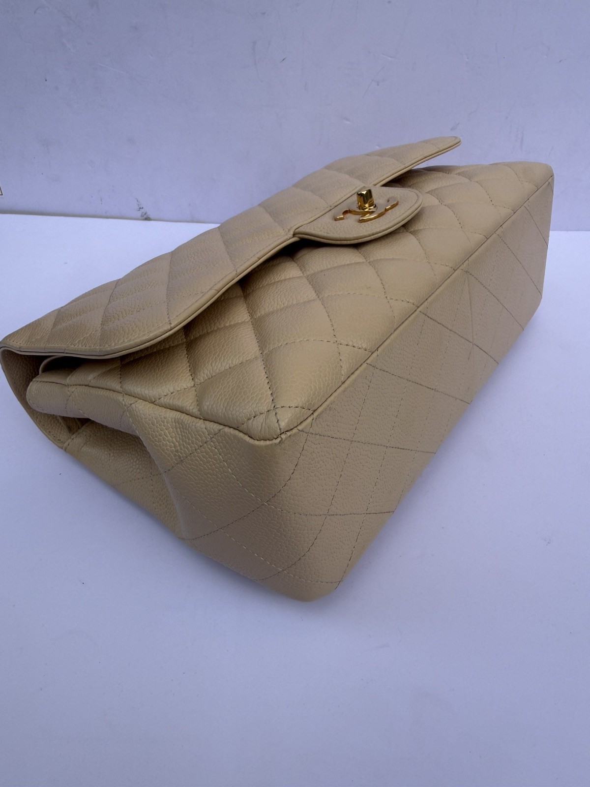 CHANEL Classic Double Flap Jumbo Beige Caviar – Excellent