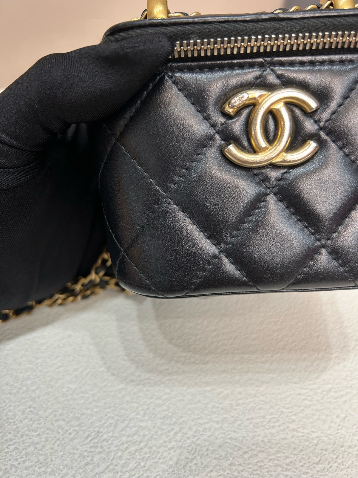 Chanel 21A Double Gold Ball Vanity Case Mini Black Cowhide Crossbody Duty Paid