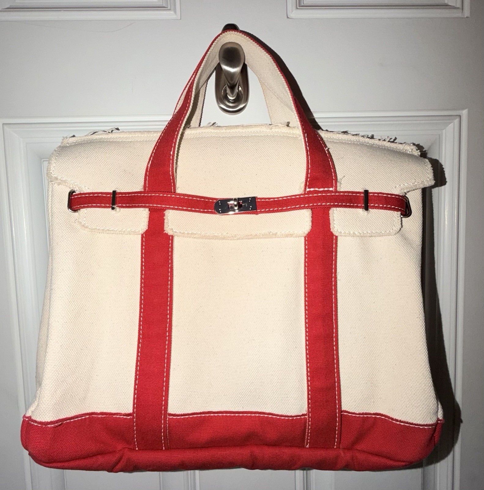 Sunwin Madaket Large Classic Tote Red & Cream Canvas Crossbody Strap Added EUC