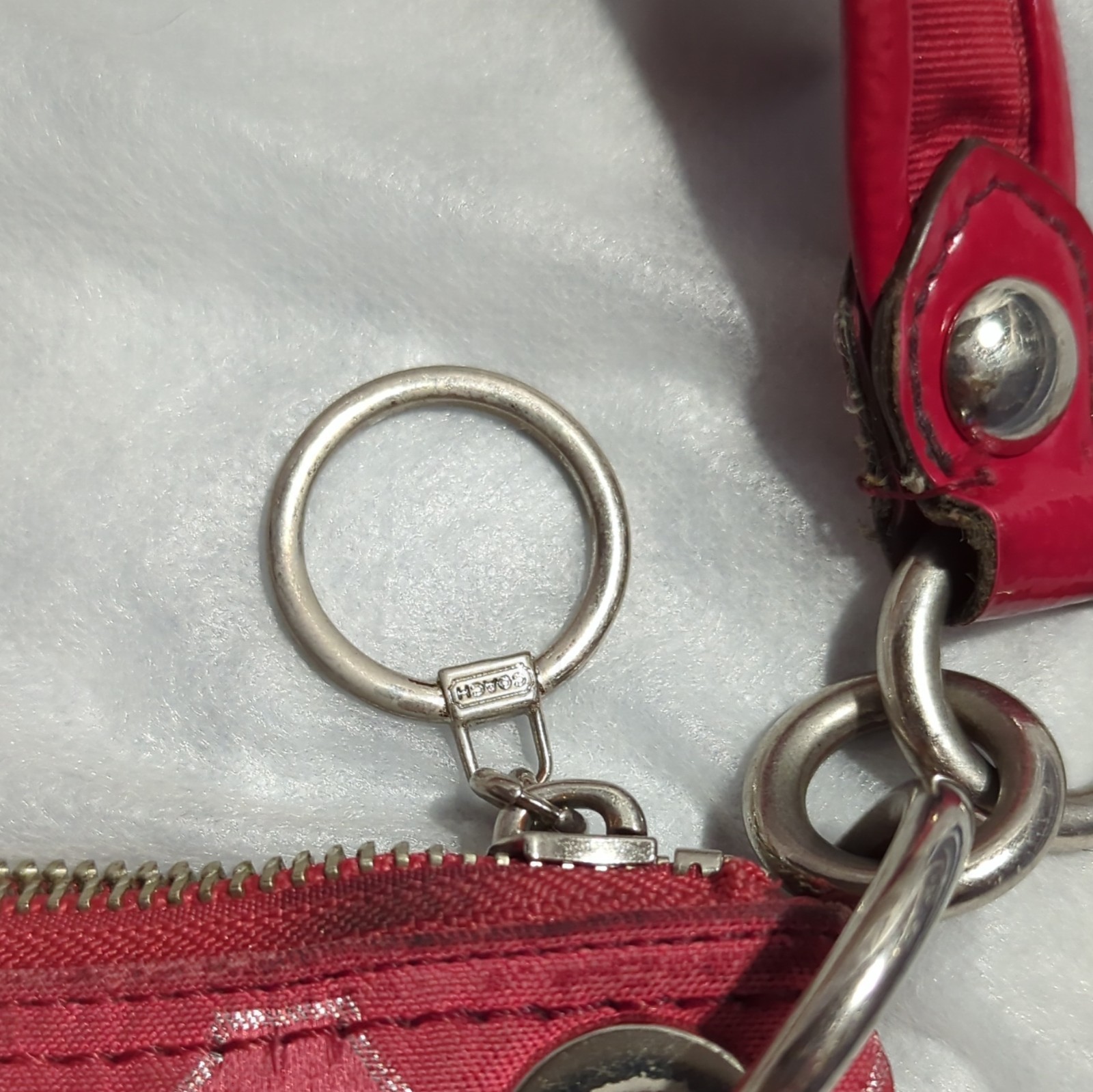Coach Poppy Pink Signature Logo Medium Shoulder Bag Zip. Doesn’t W Come Dust Bag
