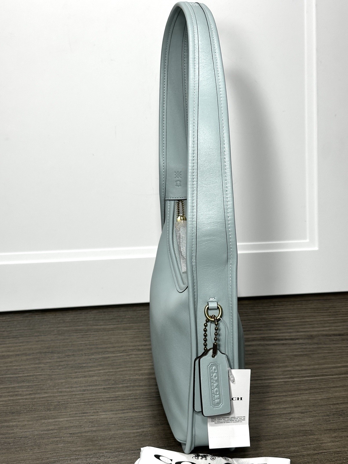 Coach Curve Zip Glovetanned Leather Bag Light Blue CAF11 NWT