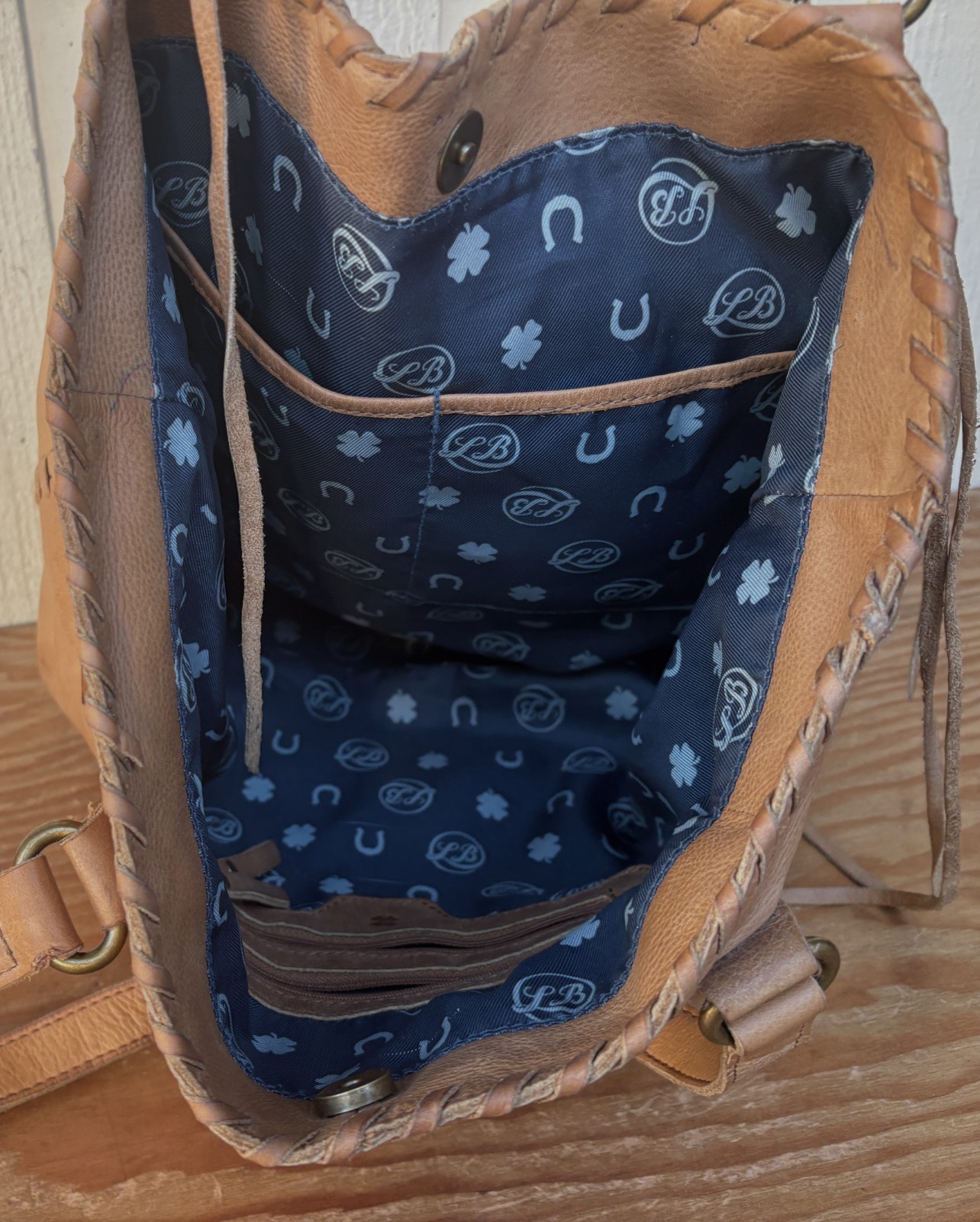 Lucky Brand genuine leather tote shoulder bag in a tan/cognac color