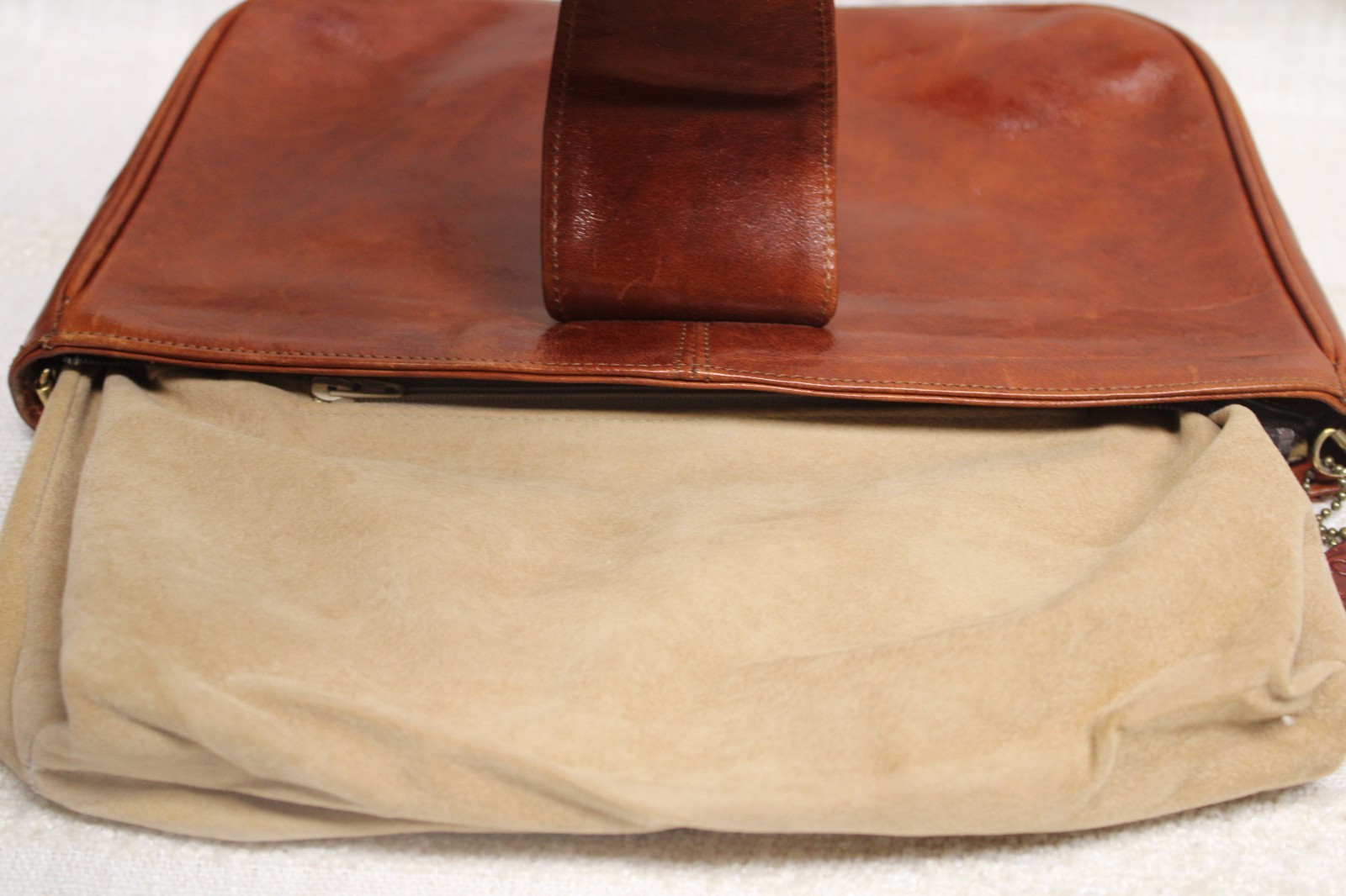Oroton Brown Australian Cowhide Leather Adj. Crossbody/Shoulder Zippered Purse
