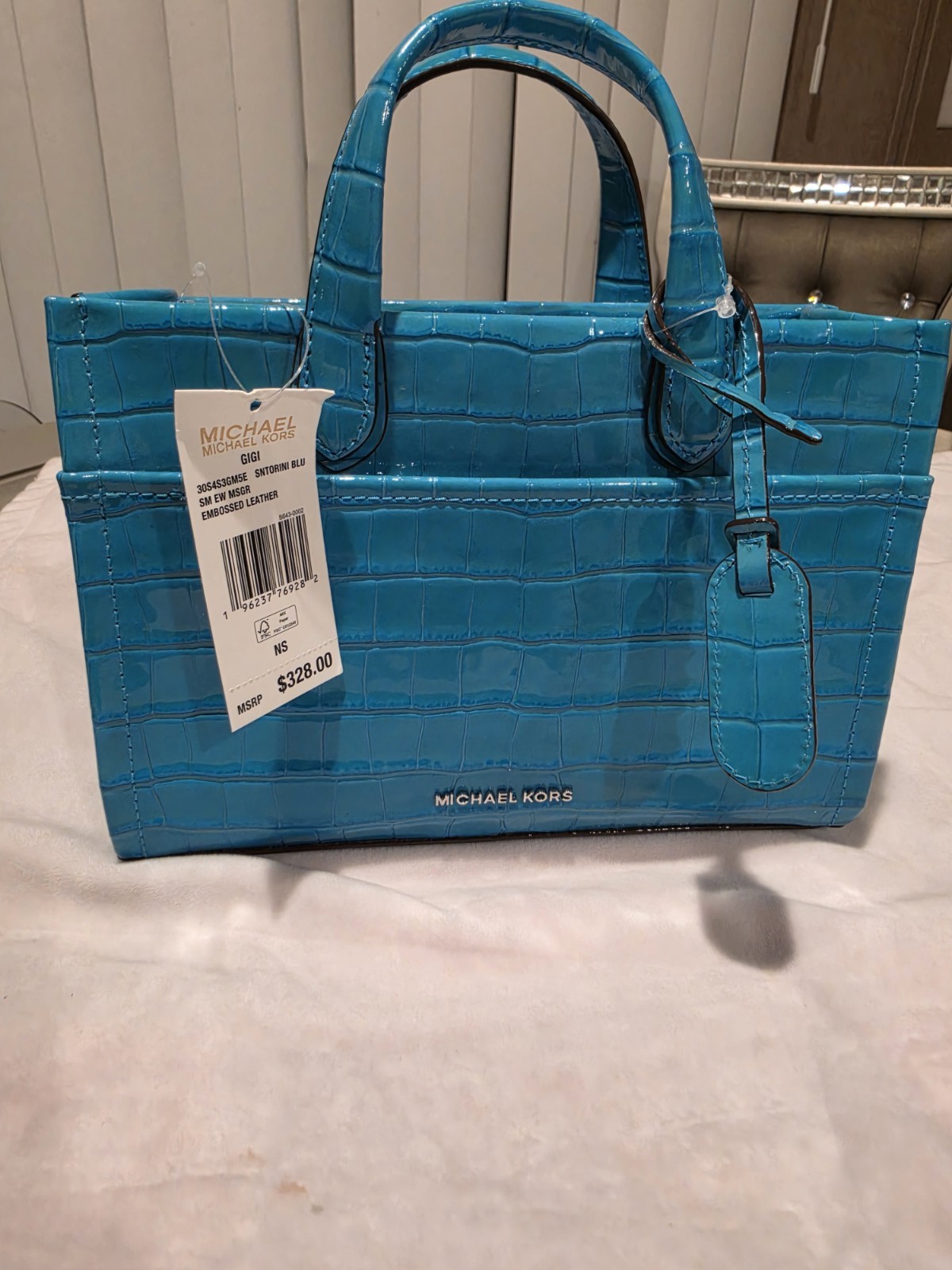 NWT AUTHENTIC Michael Kors Gigi Small Crocodile Embossed Leather Messenger Bag