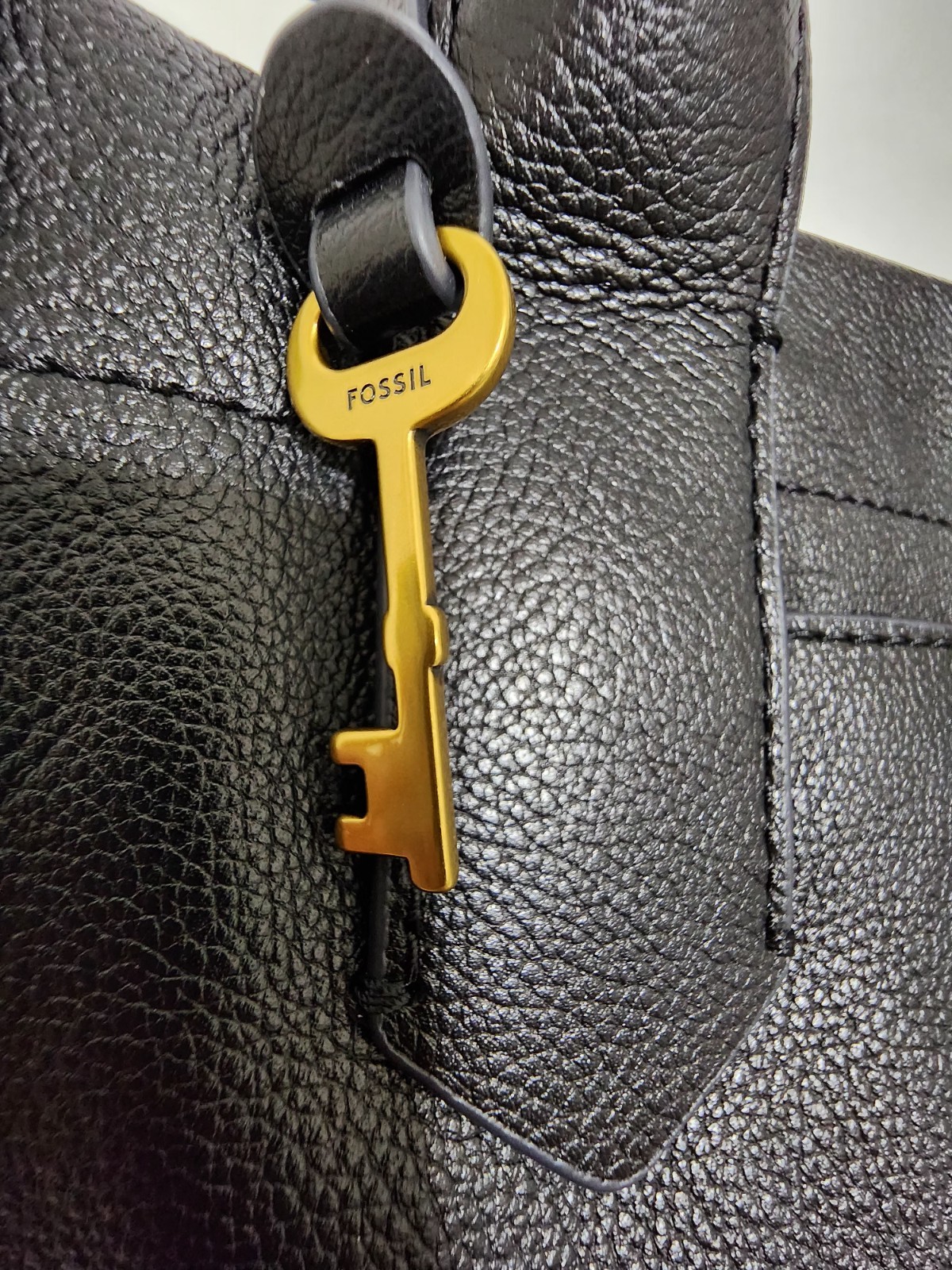 Fossil Black Leather Satchel Bag Kyler with Adjustable Strap & Zip Compartments