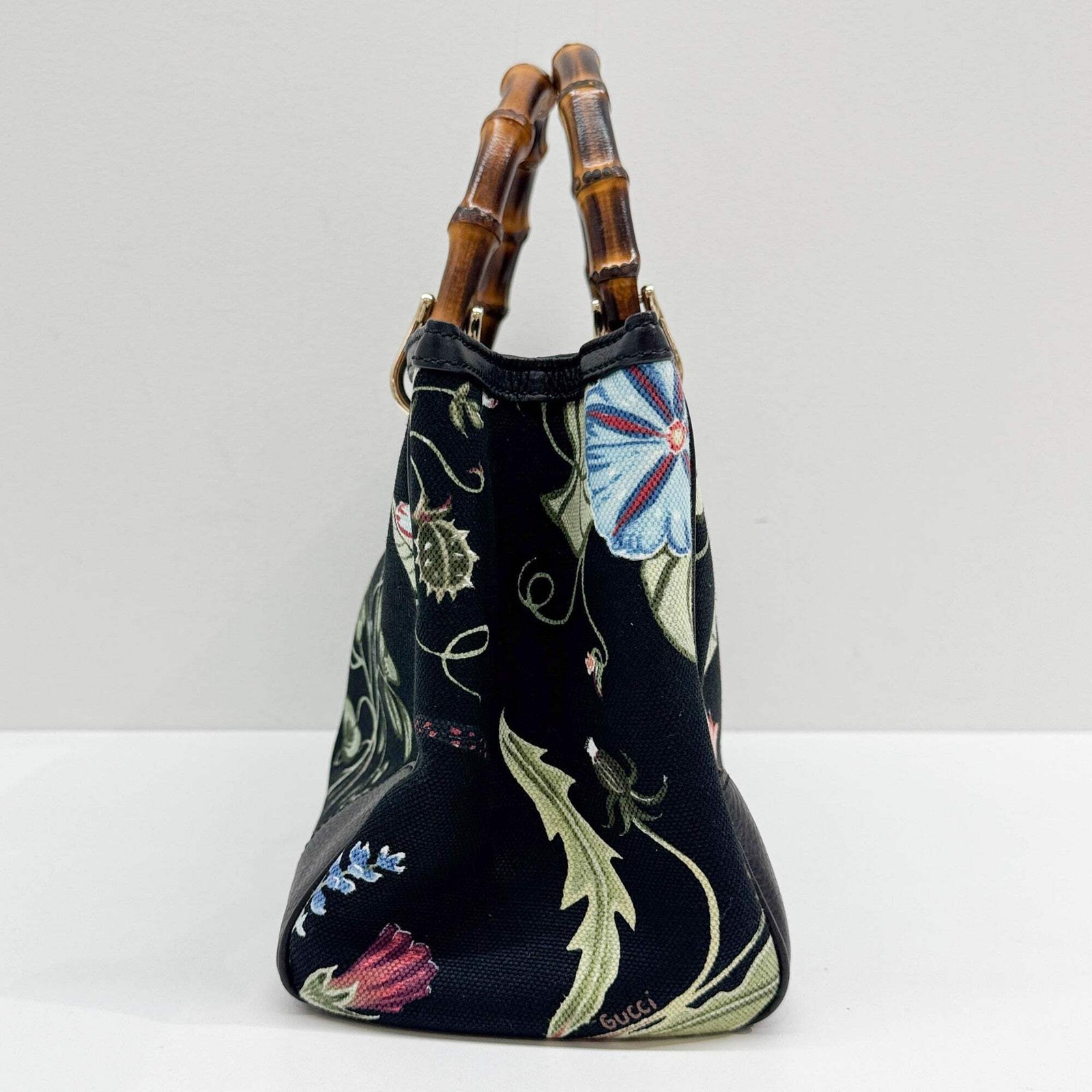 GUCCI Bamboo Shopper Multicolor Floral Canvas Handle Bag