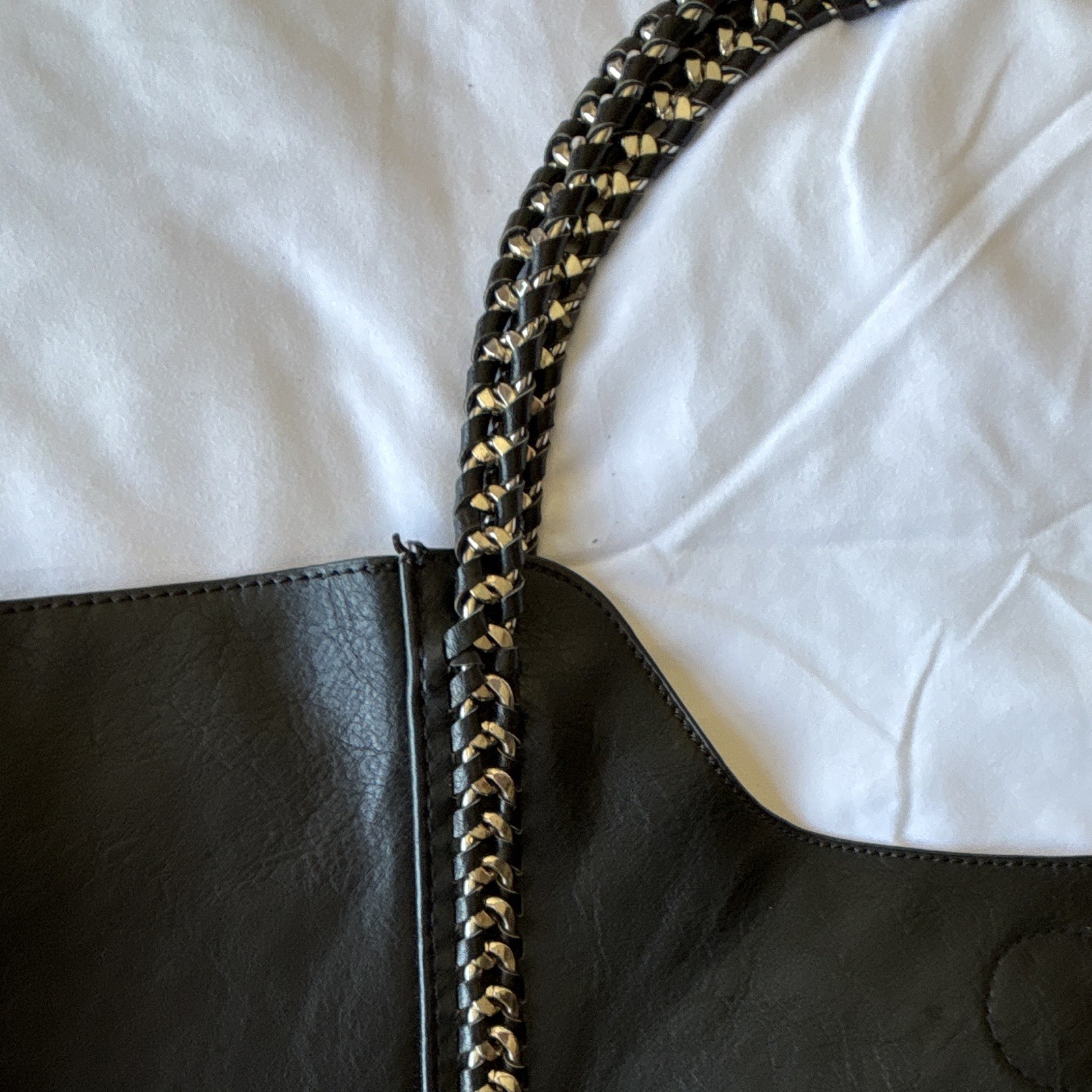 INZI Large Black Pebbled Tote Shoulder Bag Chain Accents Removable Pouch