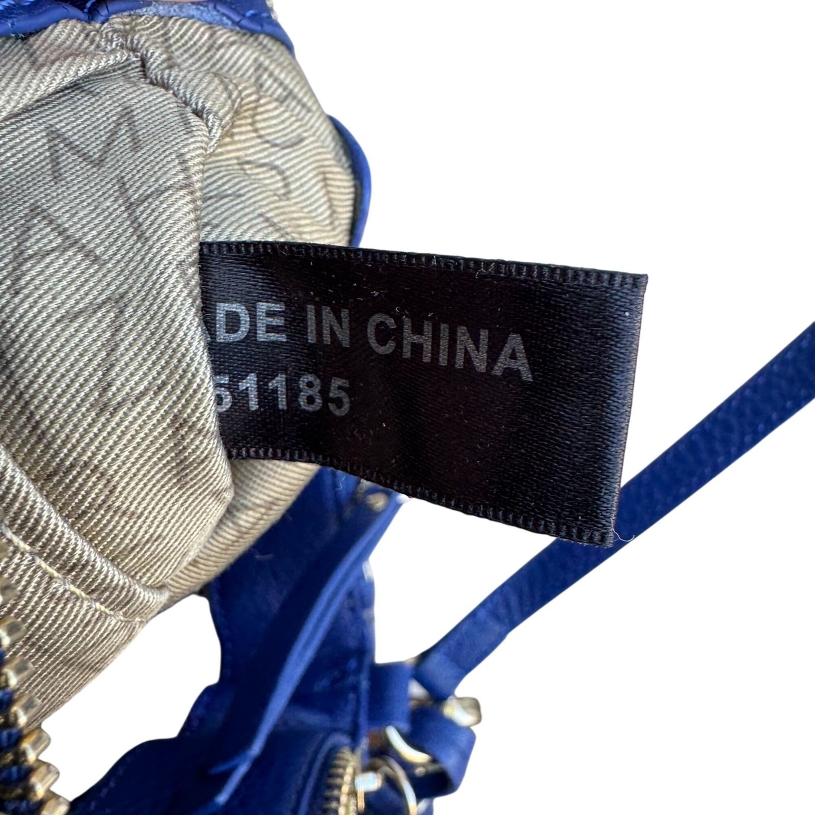 Isaac Mizrahi Cobalt Blue Pebbled Leather Crossbody Tassel Bag Luxury Minimalist