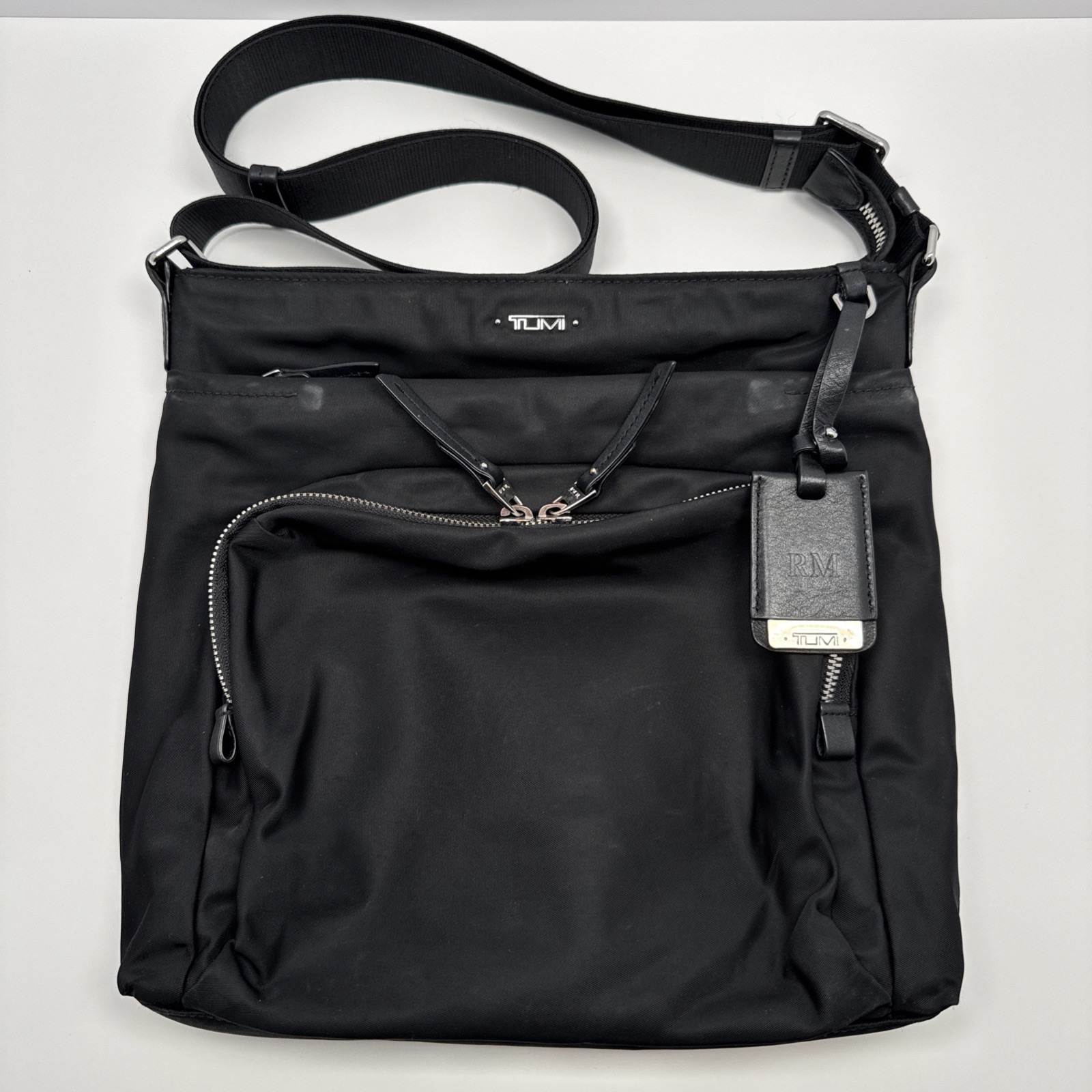 Tumi Voyageur Capri Crossbody Purse Shoulder Bag Black Silver Nylon Travel