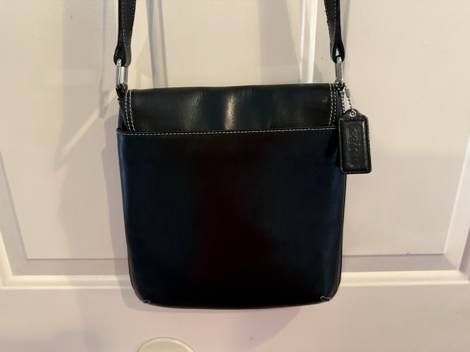 Coach Black Medium Crossbody Bag Flap Snap, Adjustable Strap, Pockets Lined