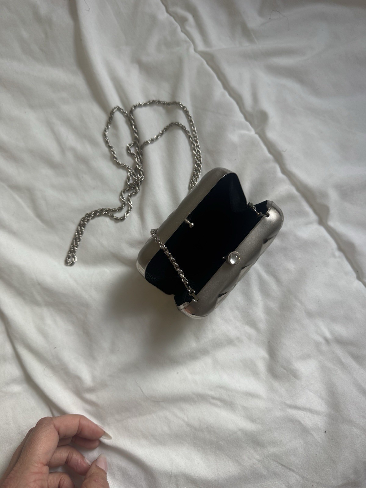 La Regale Silver Metallic Quilted Clutch w/ Chain Strap, Clasp Formal Bag