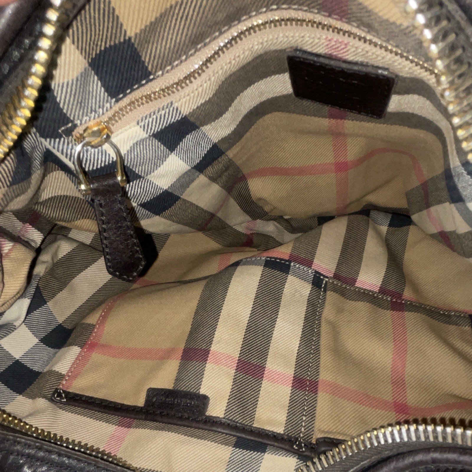 Burberry Brown Leather Shoulder Bag Zip Closure Zipper Accent Classic Designer