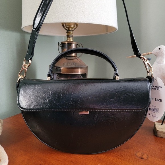 NWT Scoop Half Moon Satchel Black Crinkle Faux Leather Bag