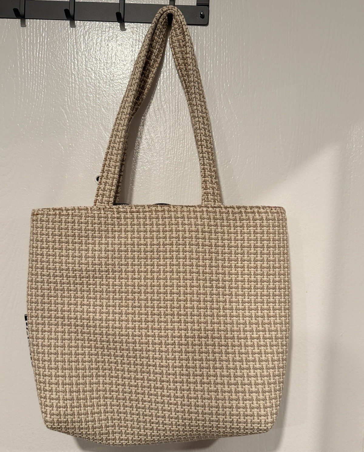 Baler Beige Woven Tote Bag Zip Closure Lined Pockets