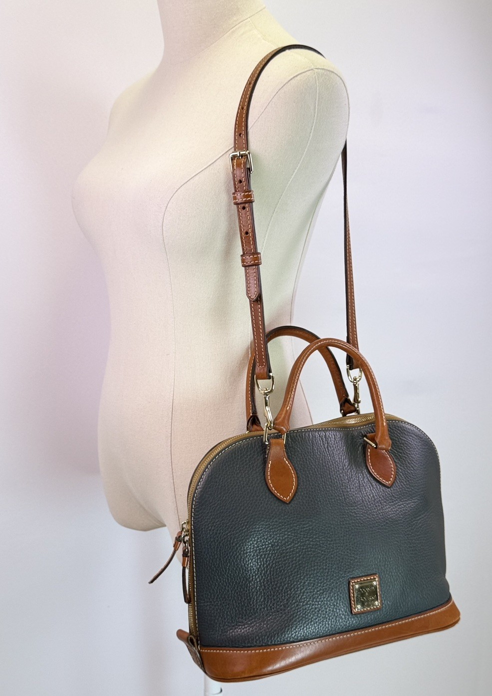 Dooney & Bourke Zip Shoulder Bag Dark Grey Brown Purse Pebble Grain Leather