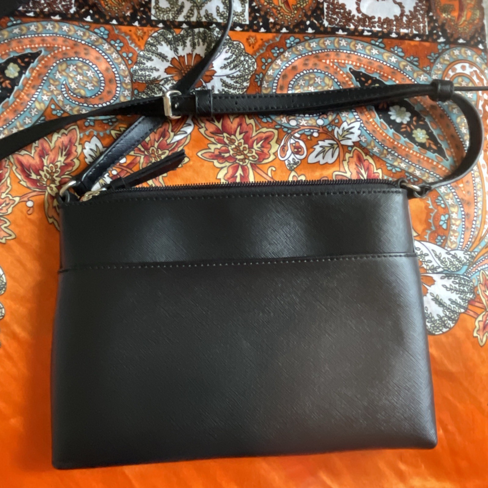 DKNY Black crossbody bag with adjustable strap 100%PVC