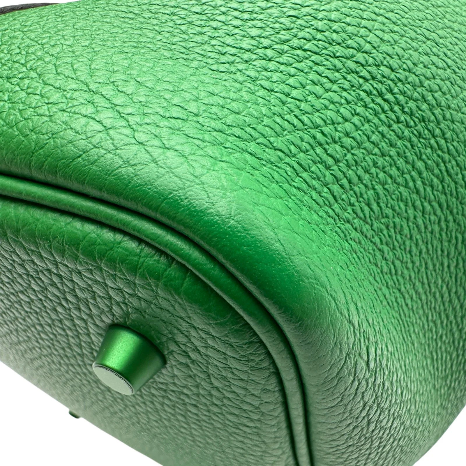 HERMES Picotin Lock MM Monochrome Taurillon Leather Tote Z Stamp #OKB4880