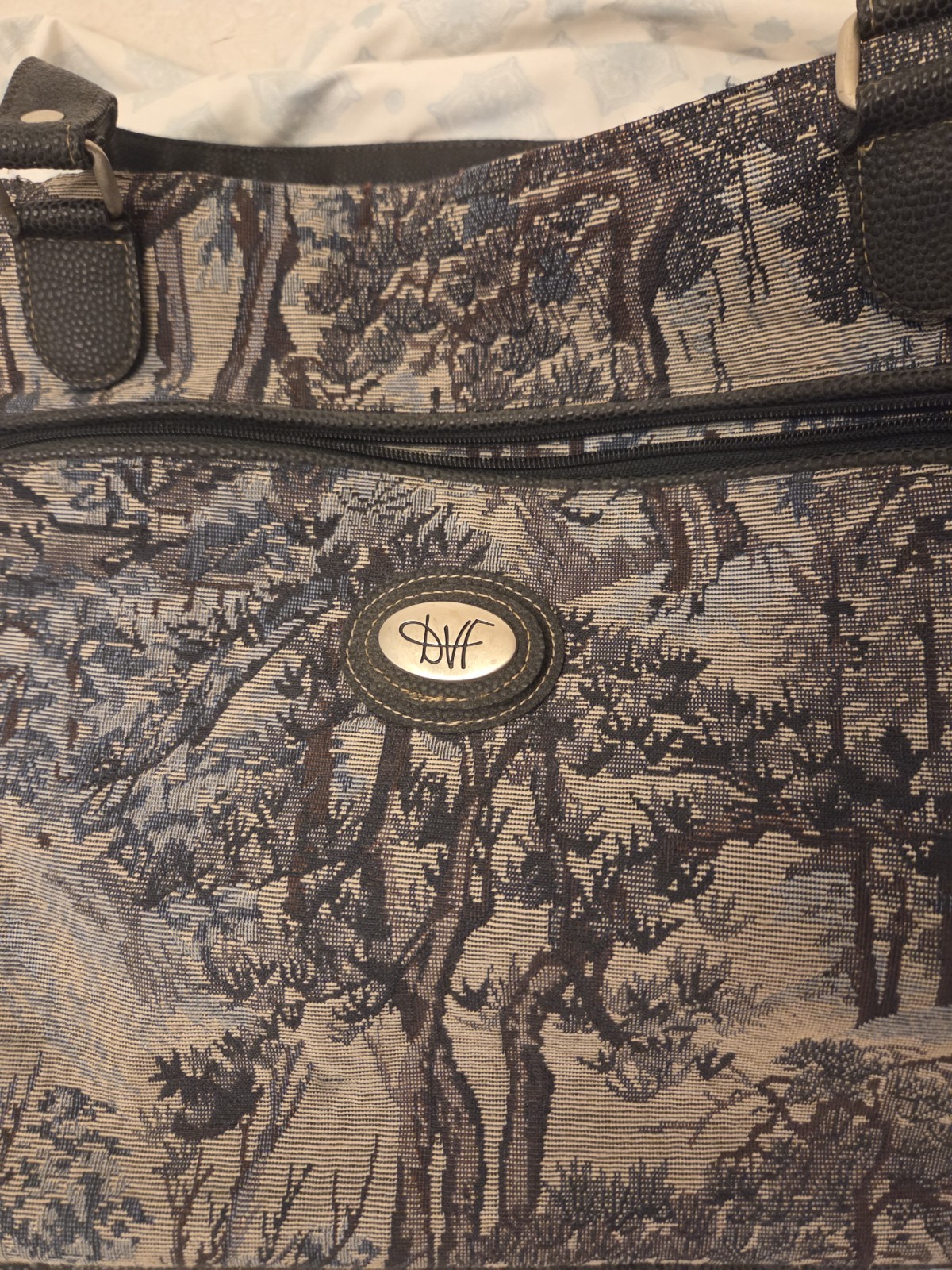 Rare Vintage Diane Von Furstenberg Blue/Beige Tote, Zip Closure, Silver Hardware