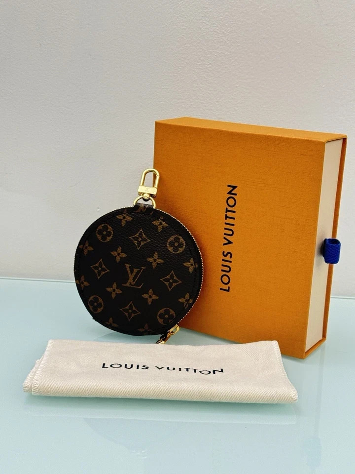 Multipochette LOUIS VUITTON Coin case Box Round Pochette with box G2U