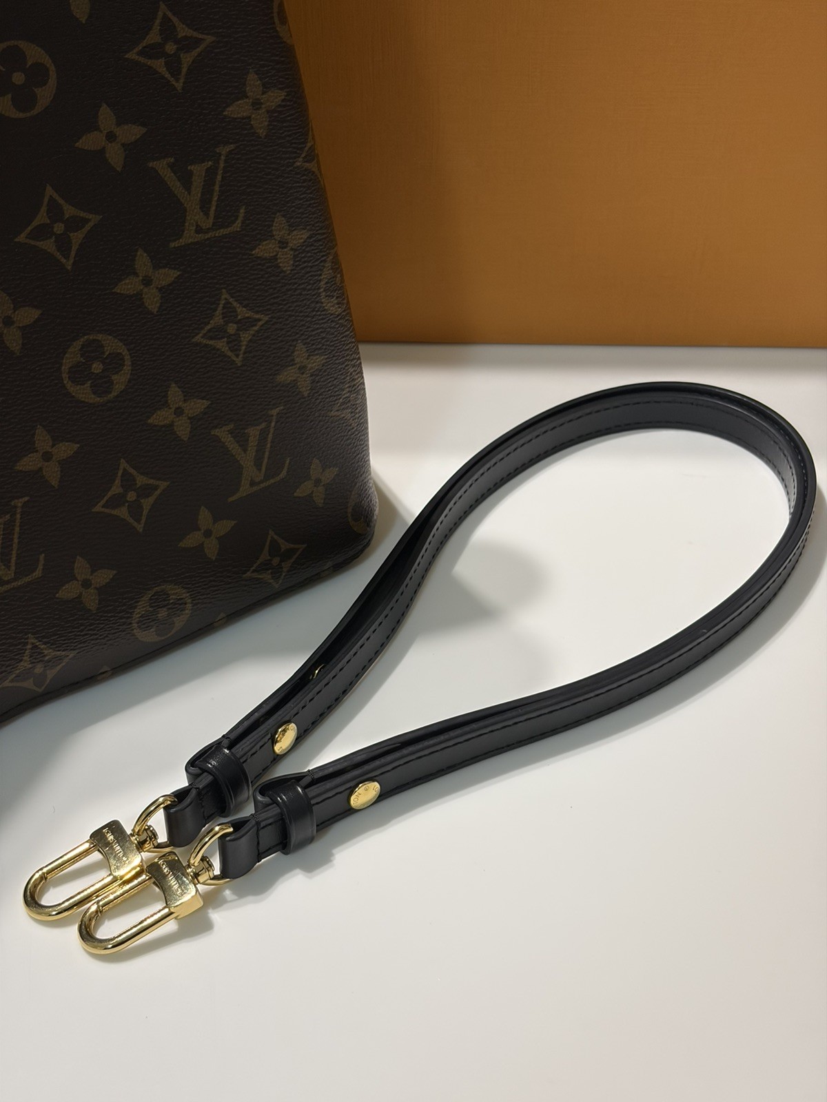 Louis Vuitton NeoNoe Monogram Noir MICROCHIPPED