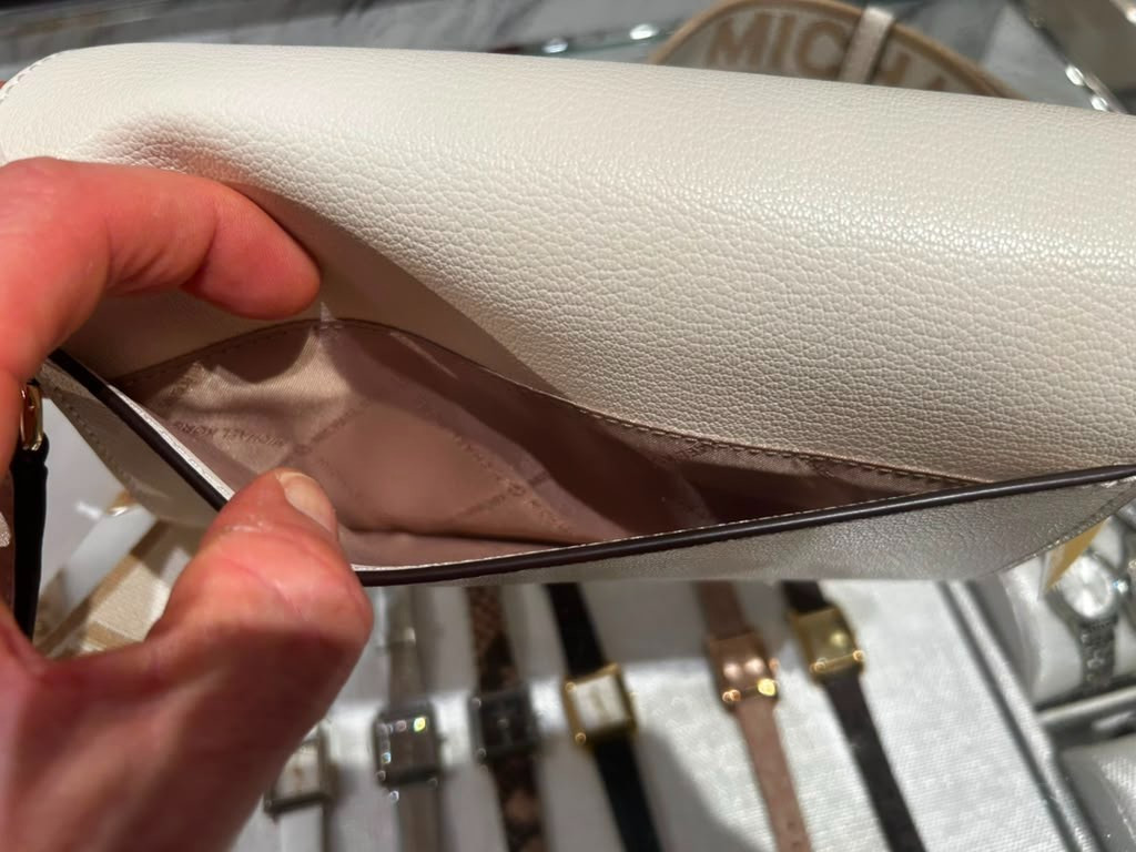 Michael Kors Women Large Jet Set Leather Zip Crossbody Purse Bag Light Cream