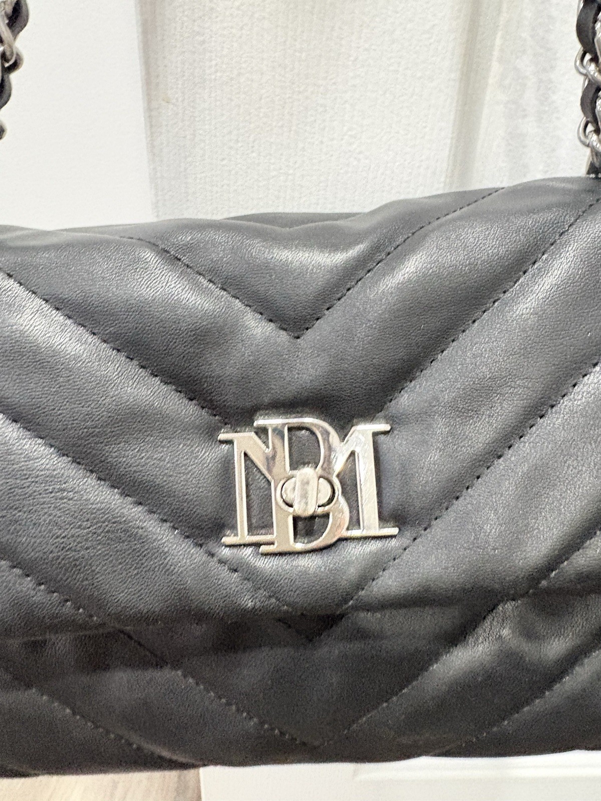 Badgley Mischka Handbag Black Quilted with Silver Chain Strap Purse