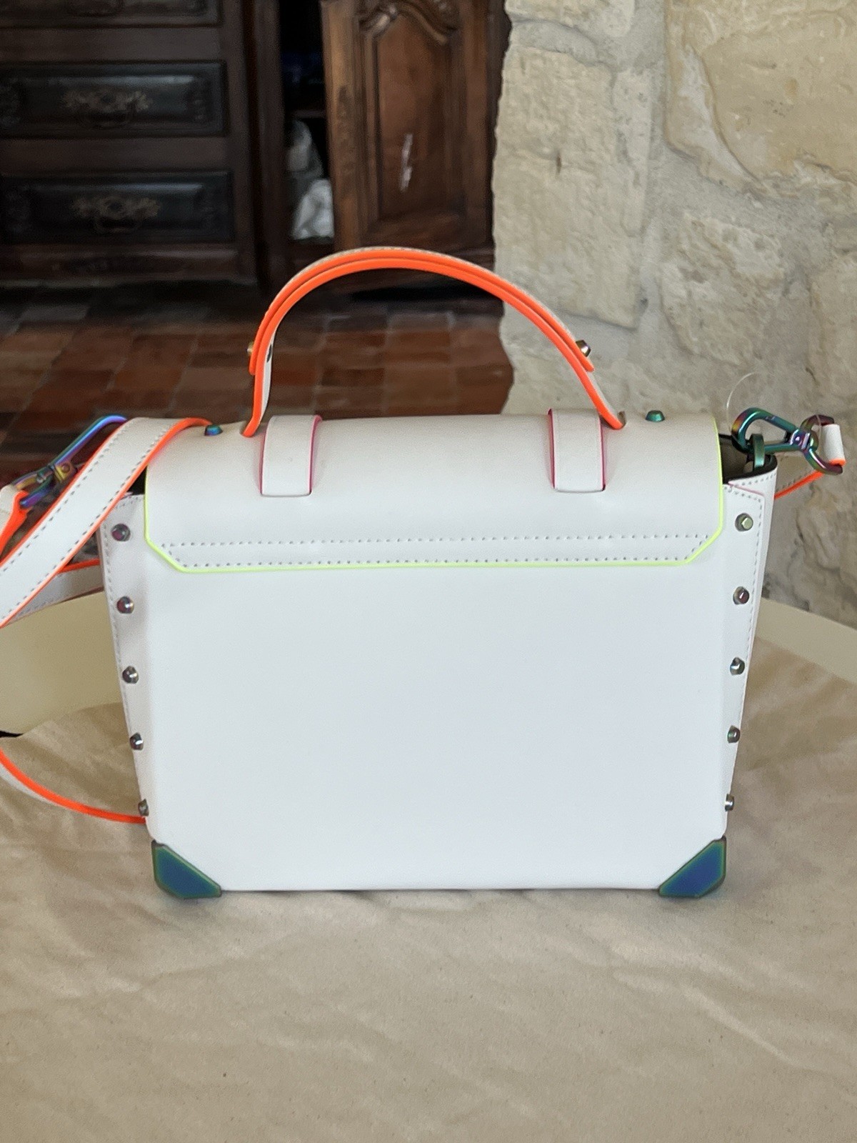 MICHAEL KORS MANHATTAN MEDIUM WHITE NEON CROSSBODY SCHOOL SATCHEL BAG NWT!