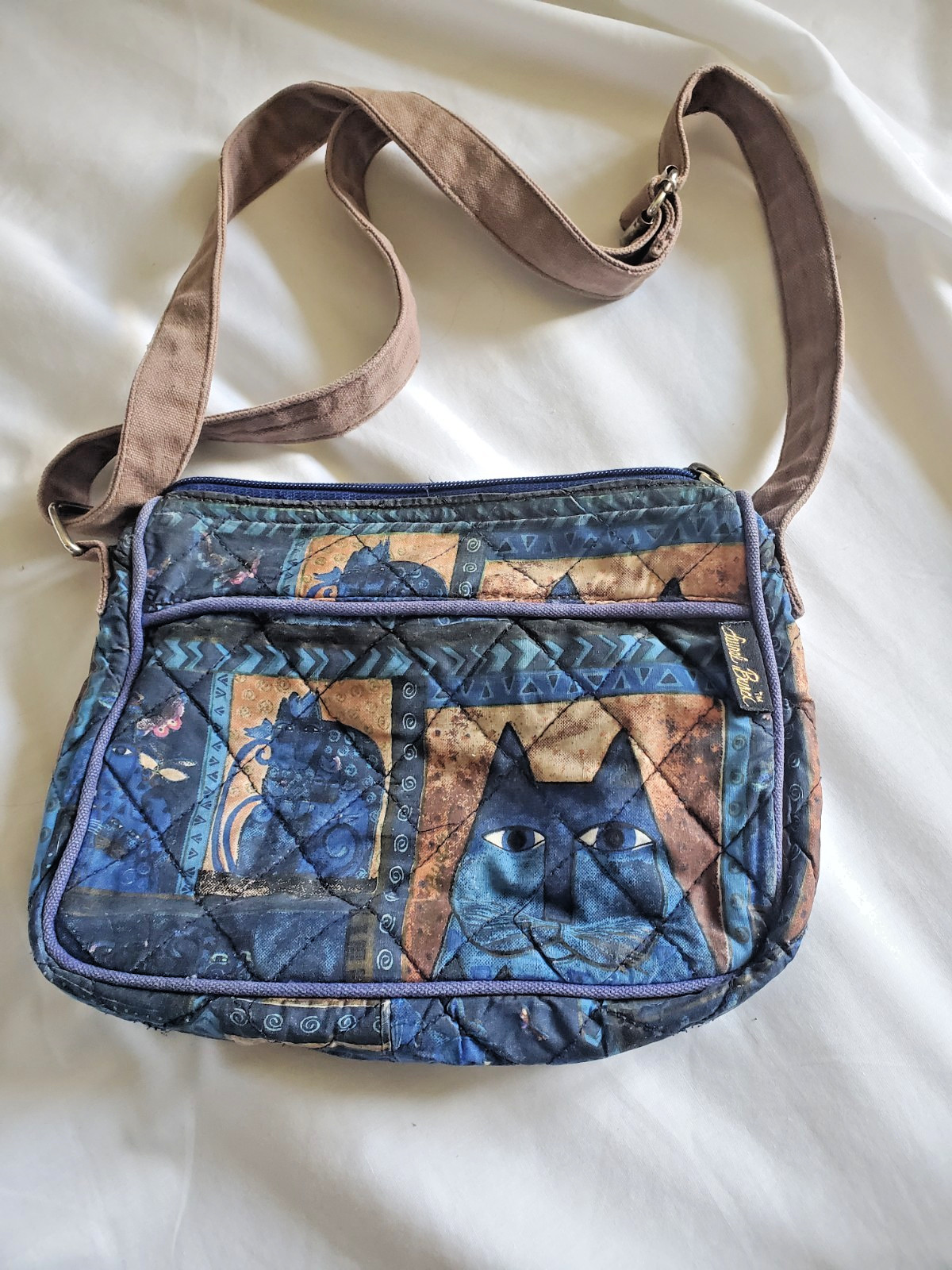 Laurel Birch cats small crossbody bag-aprox 10in x 8in x 2.5in- adjustable strap