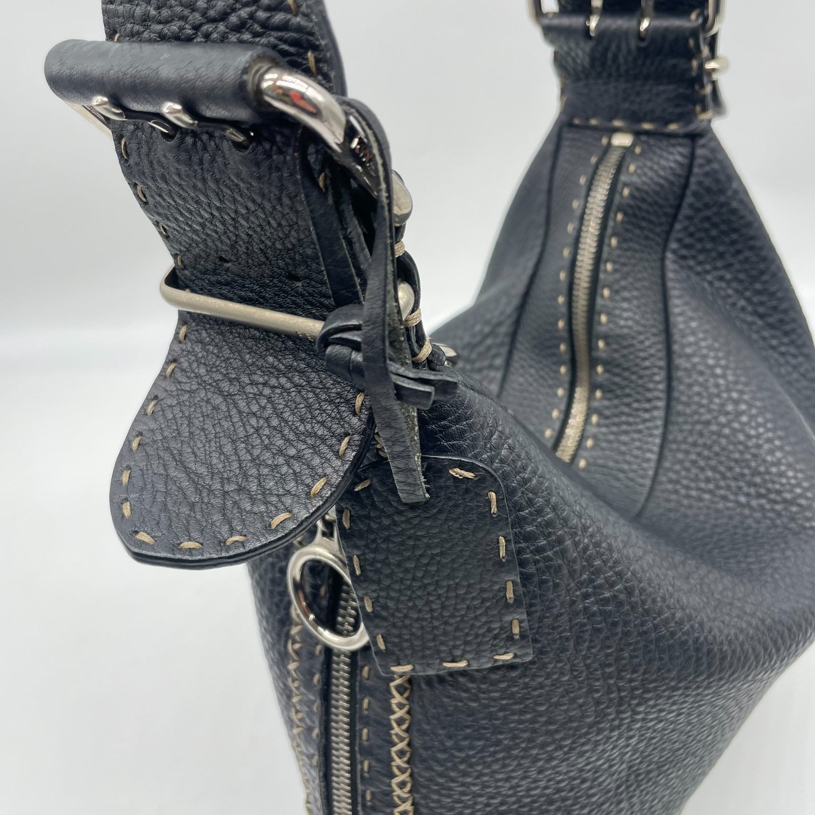 Fendi Selleria Hobo One Shoulder bag Leather Handbag Black Y2K Authentic