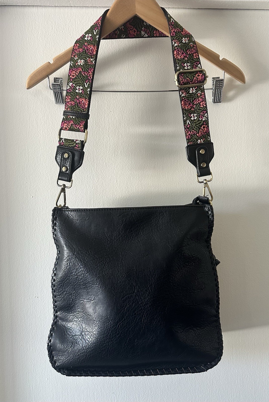 ANTIK KRAFT Black Vegan Faux Leather Whipstitch Crossbody Shoulder Bag