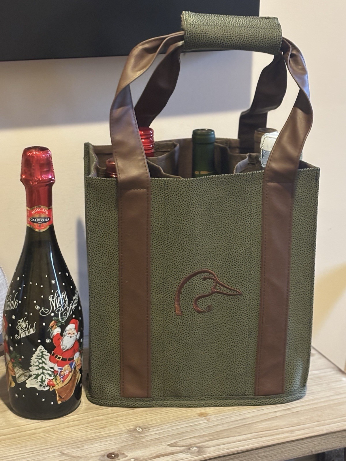 Bags Ducks Unlimited Millwood Green and Brown Wine Leather Tote Bag 11” X 12”