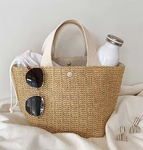 Straw Bag, tote bag, french beach bag, vacation bag, Raffia bag, black and white