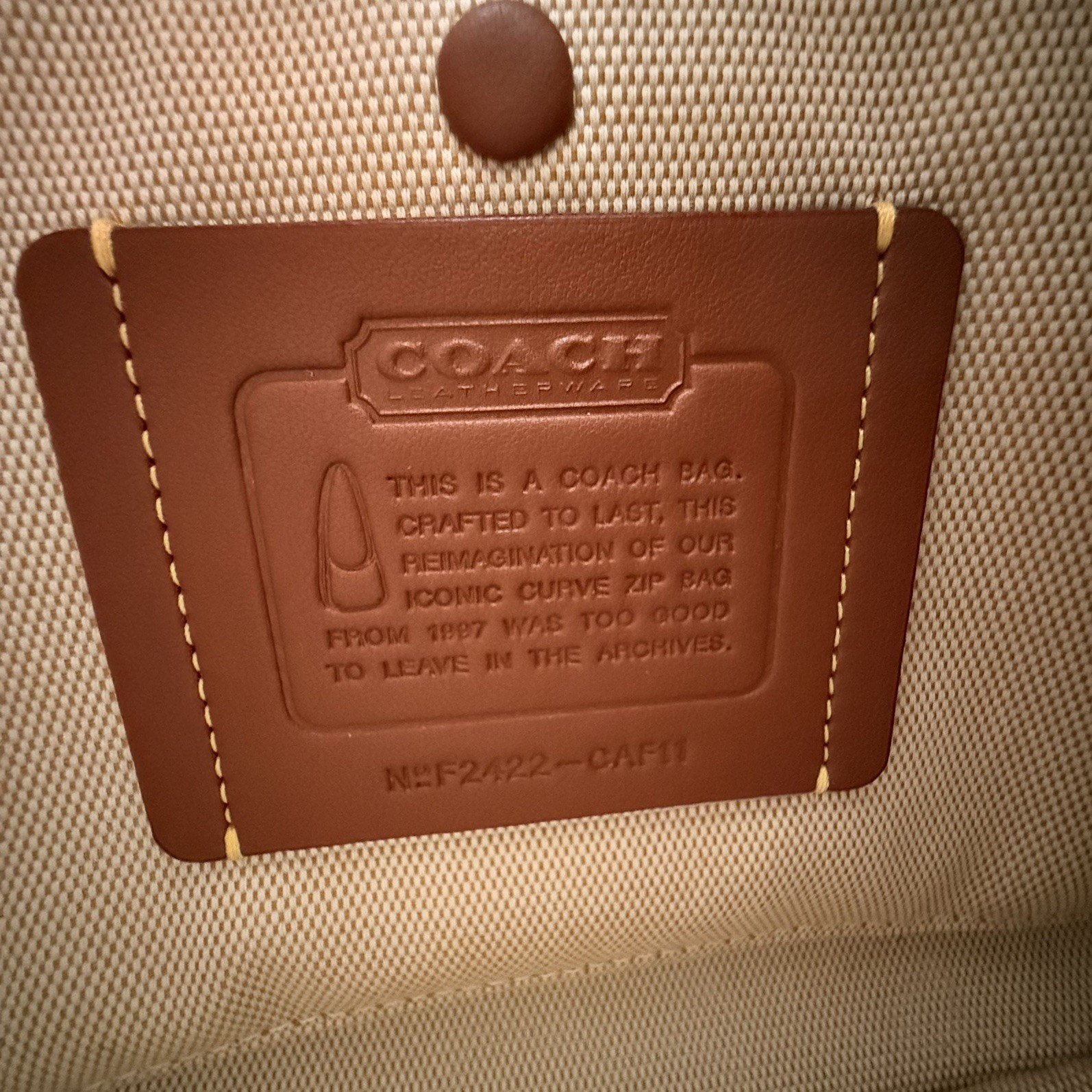 🌟 Limited COACH Curve Zip Shoulder Bag B4/Chalk White CAF11 Glovetanned Leather