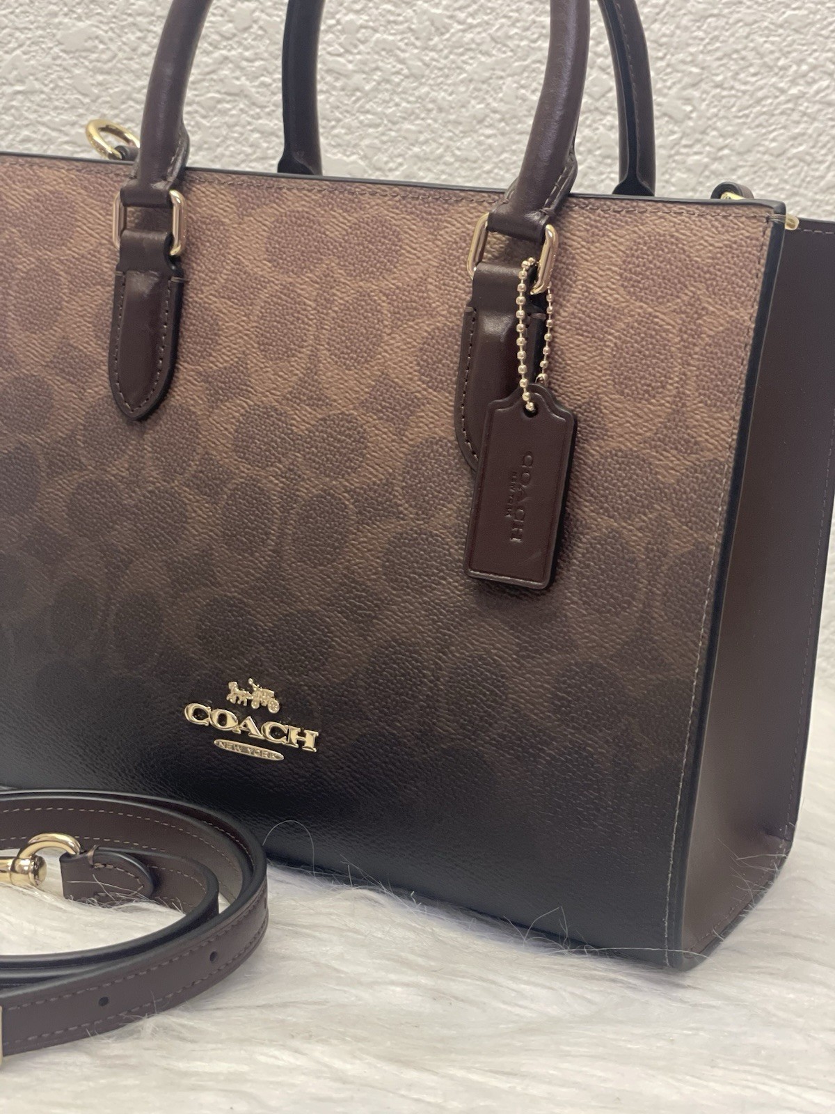 NWT COACH Maggie Small Tote Bag In Ombre Signature Canvas CDY27 In Black Brown
