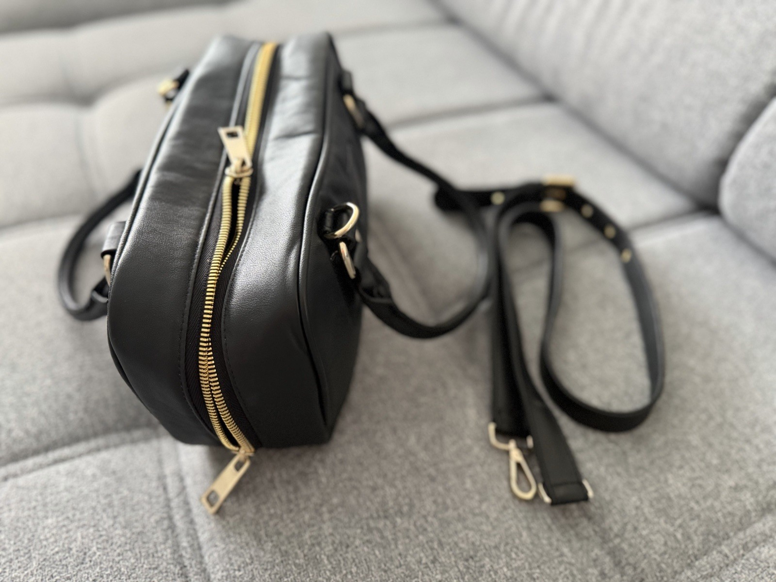 Custom Handmade Leather Bag (Lithuania) Genuine Leather | Black | Gold Hardware