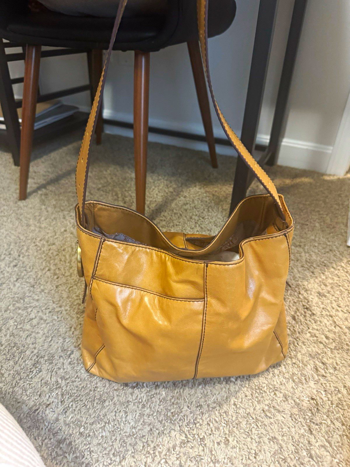 HOBO Render in Natural with matching wallet, all leather shoulder bag