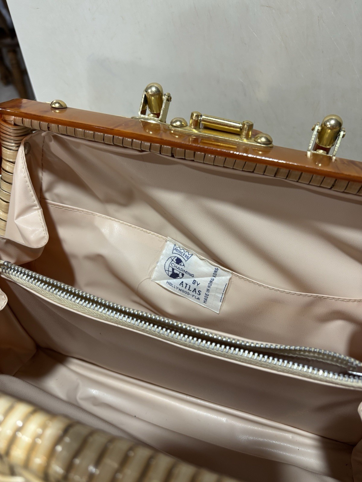 Princess Charming by Atlas Vintage Wicker Handbag Seashells Circa 1950s